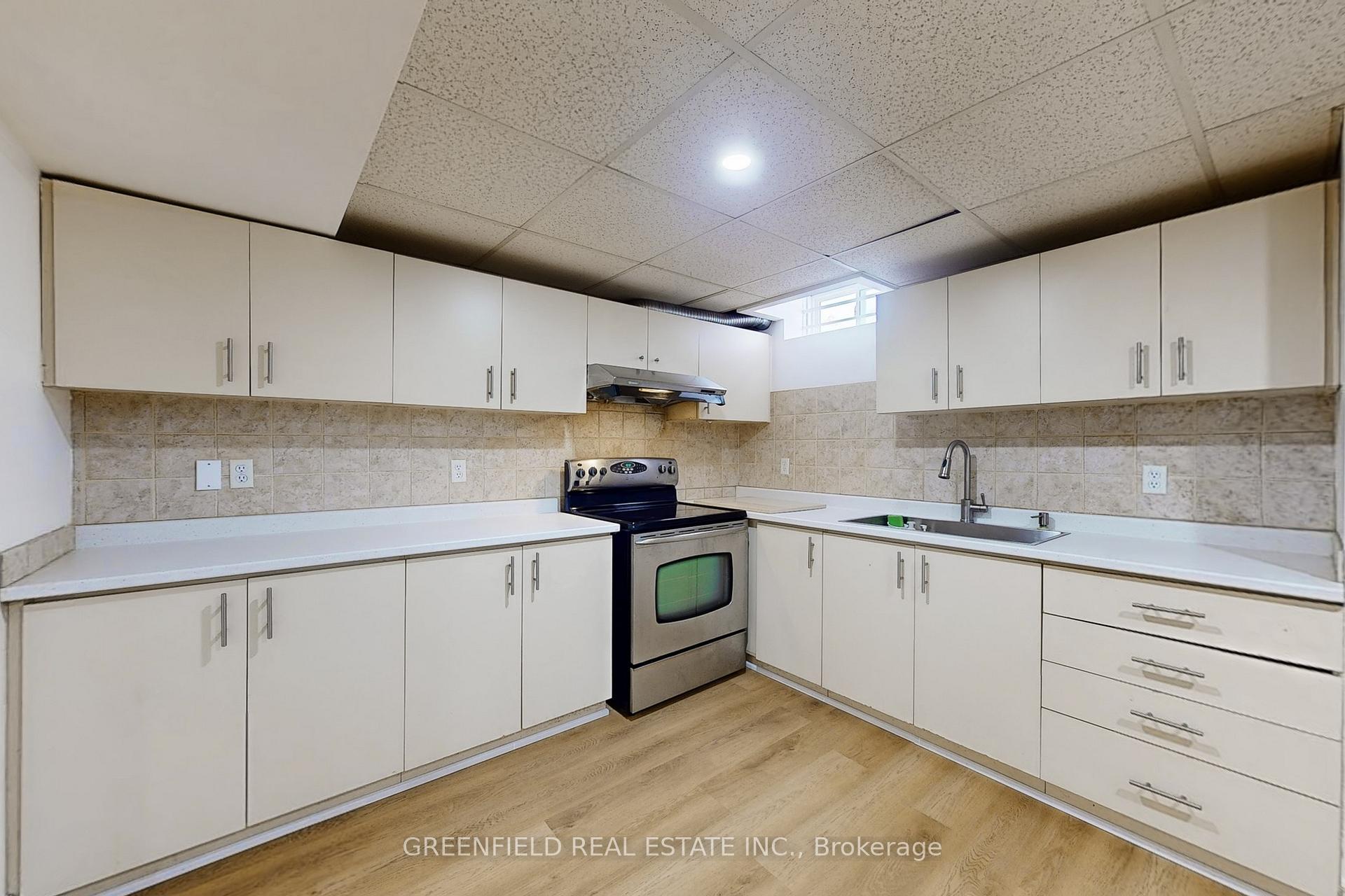 Photo 3 of Unit Bsmt, 107 Golden Avenue, Markham, Middlefield — HOMEH