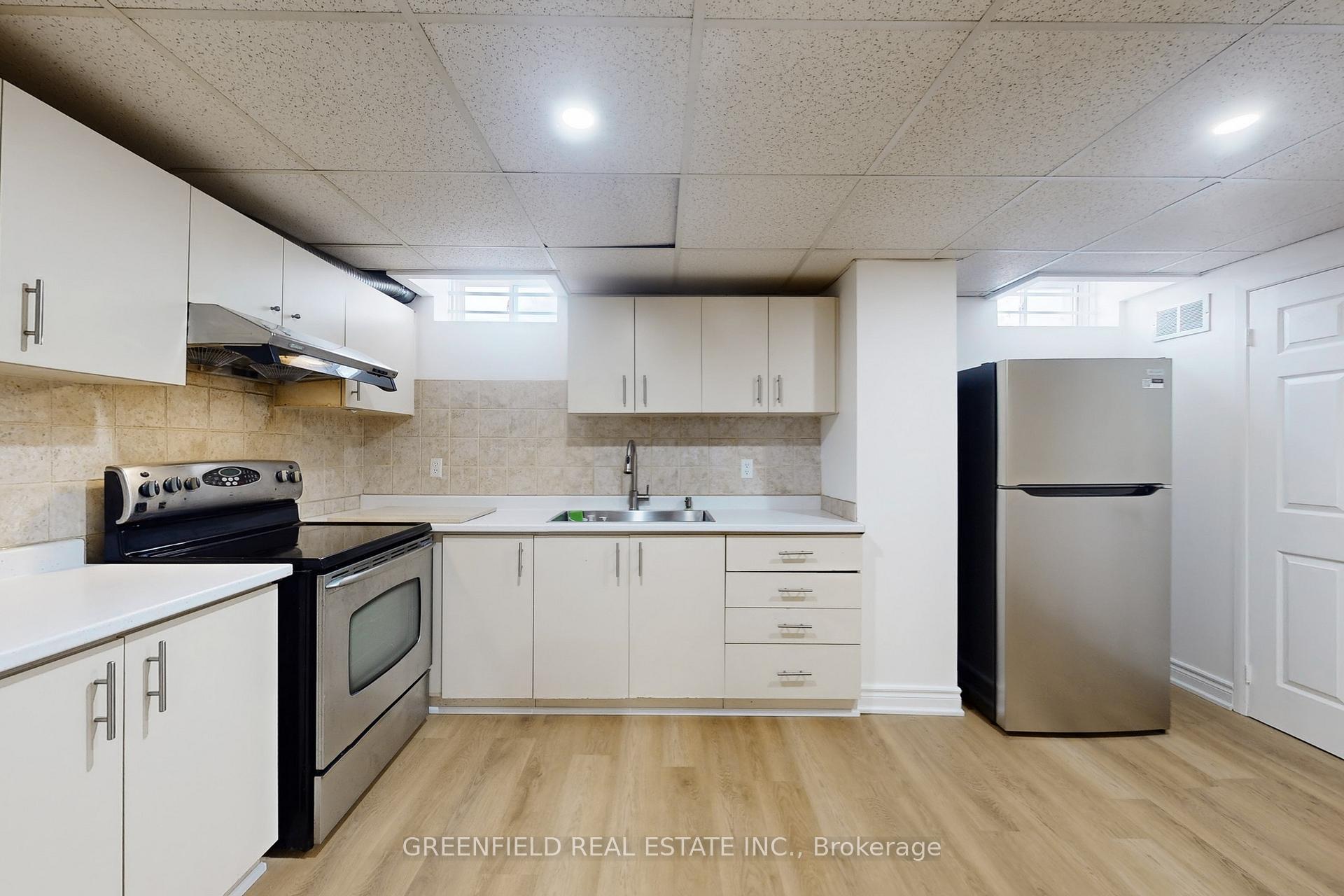 Photo 4 of Unit Bsmt, 107 Golden Avenue, Markham, Middlefield — HOMEH