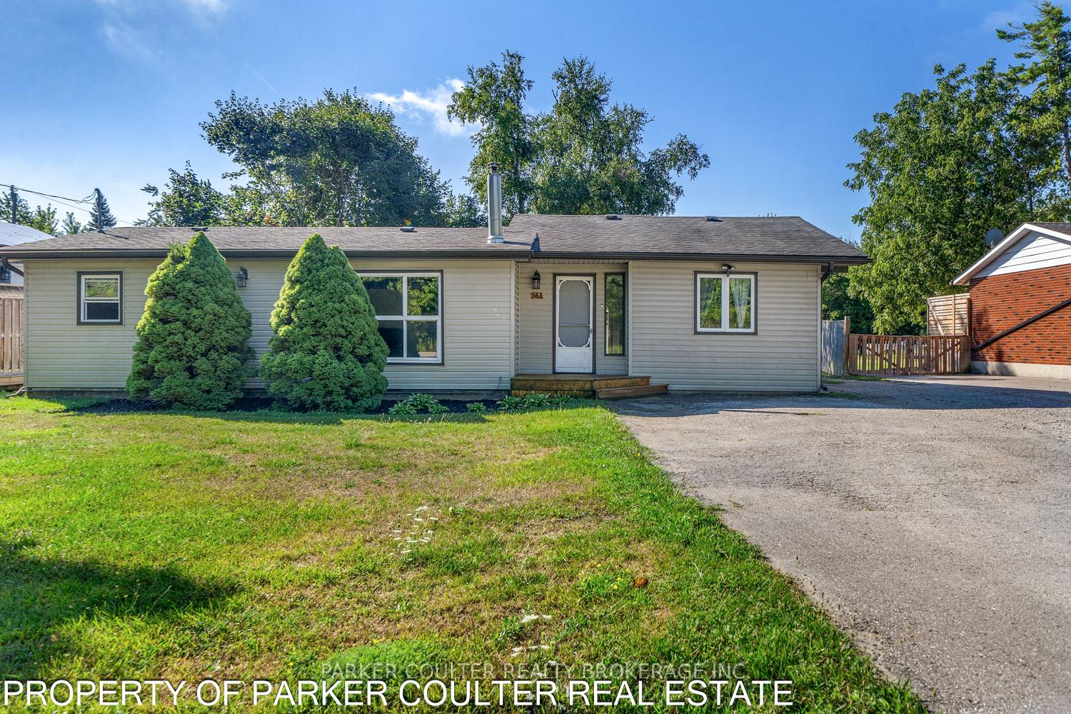 Photo 3 of 563 Mapleview Drive, Innisfil, Rural Innisfil — HOMEH