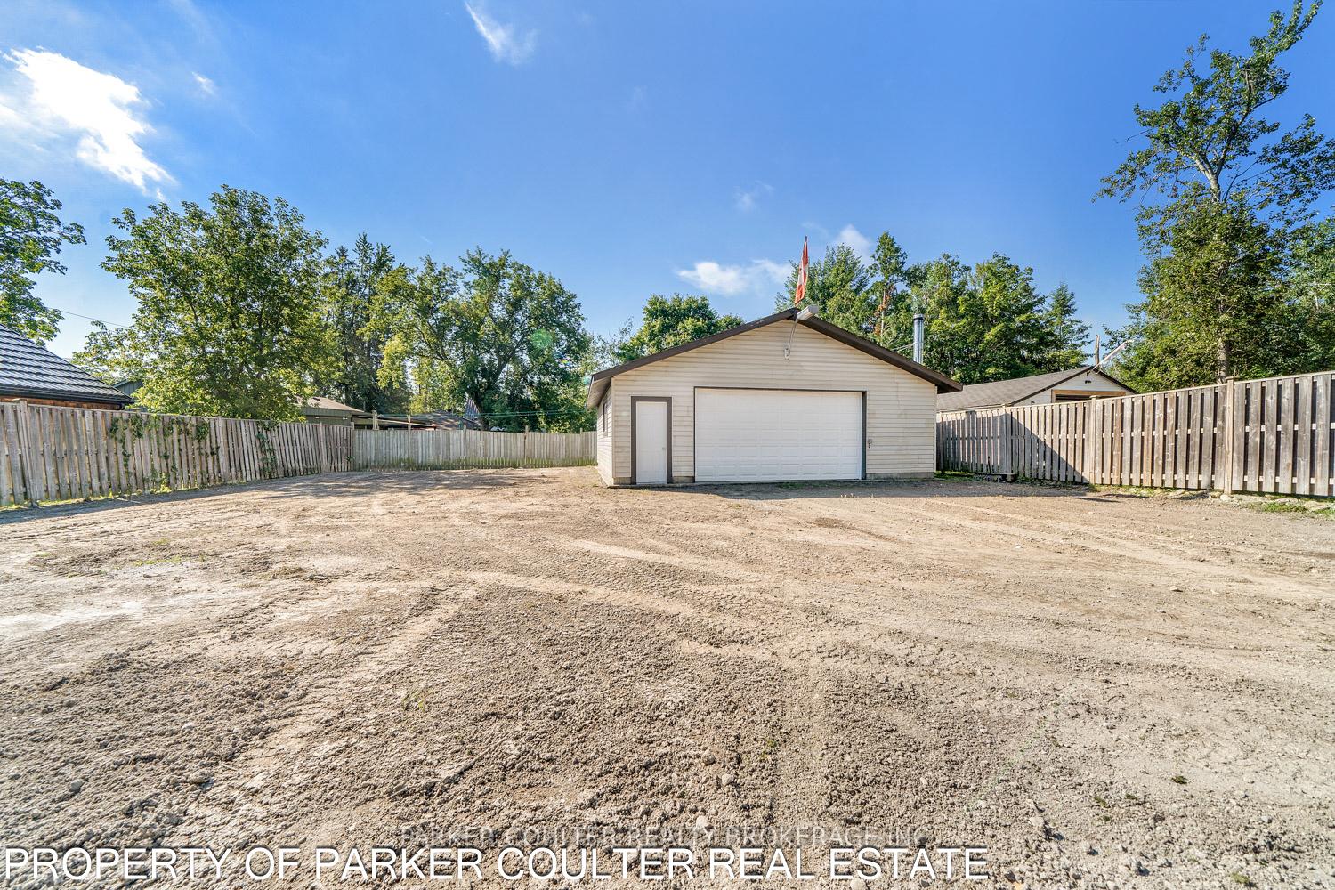 Photo 32 of 563 Mapleview Drive, Innisfil, Rural Innisfil — HOMEH