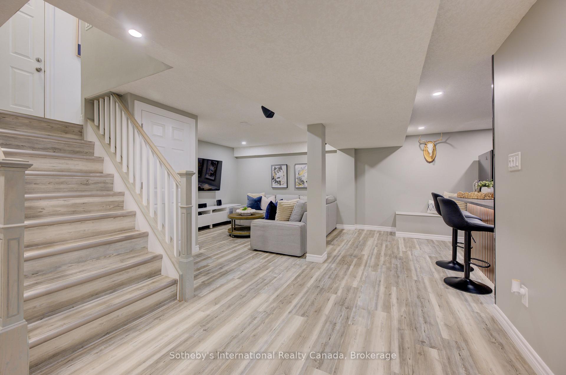 Photo 3 of 52 Hillmount Street, Kitchener — HOMEH
