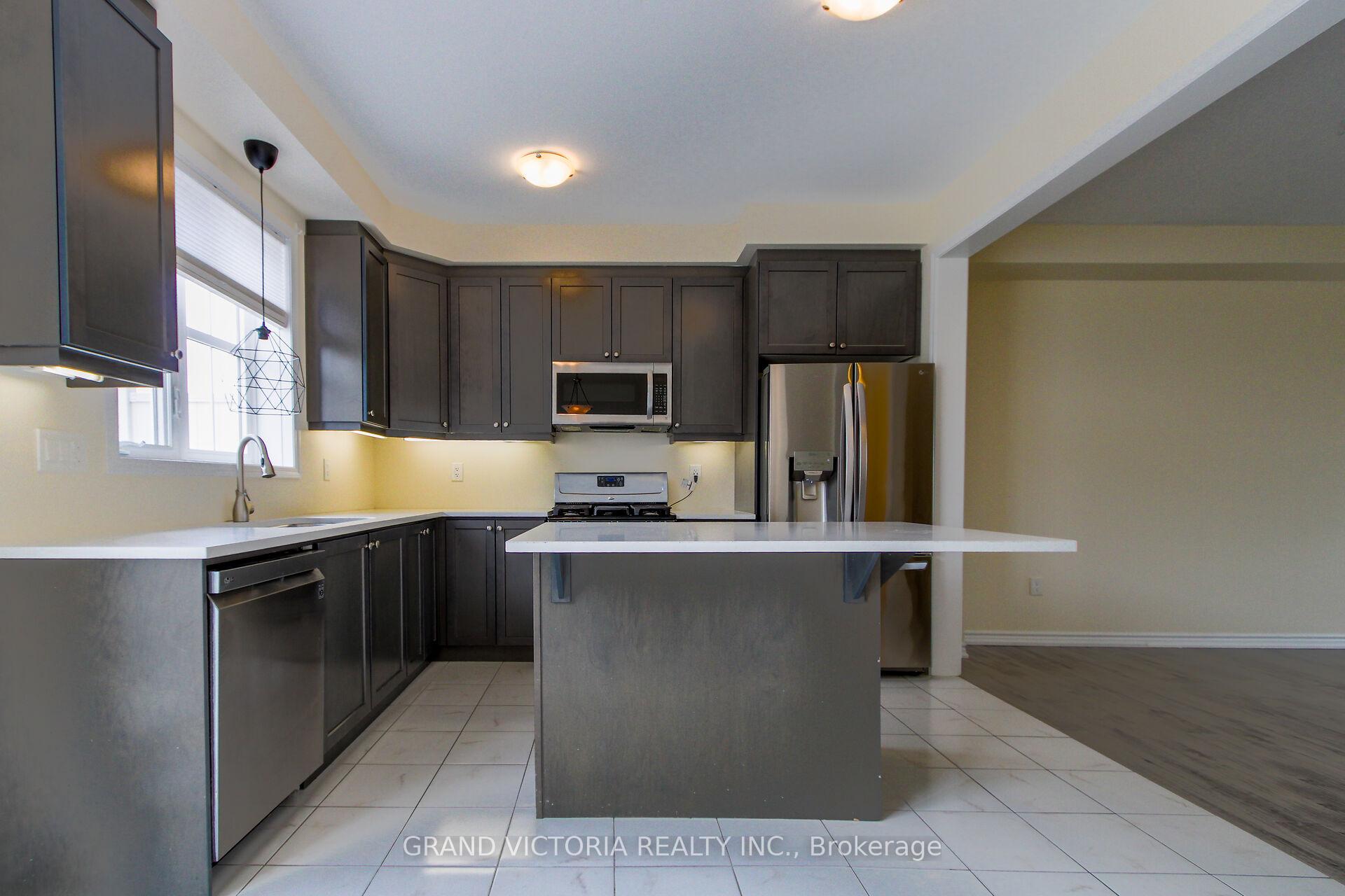 Photo 8 of Unit 9, 22 Spring Creek Drive, Hamilton, Waterdown — HOMEH