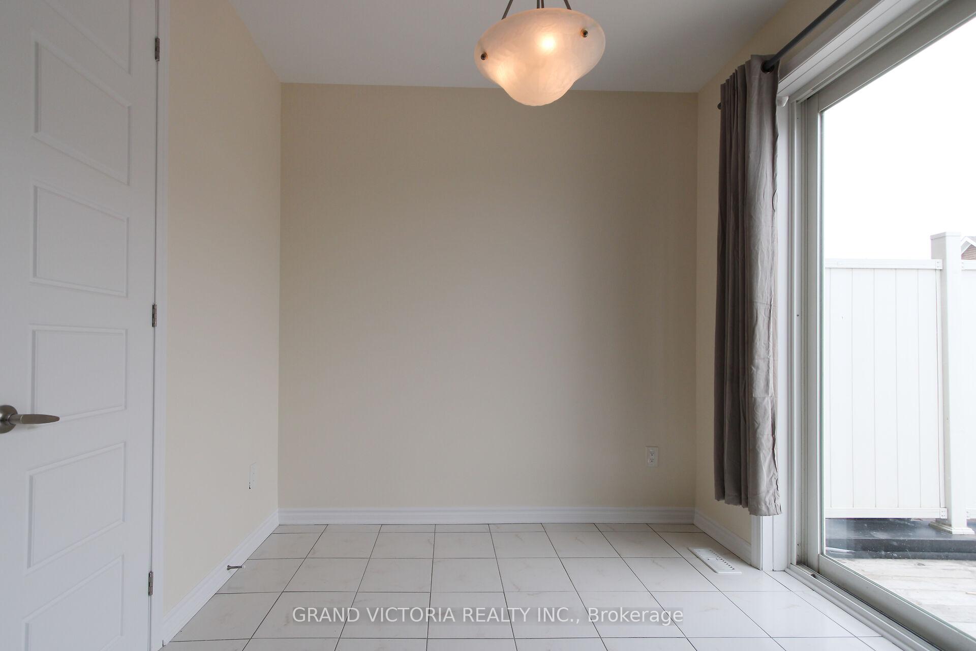 Photo 15 of Unit 9, 22 Spring Creek Drive, Hamilton, Waterdown — HOMEH