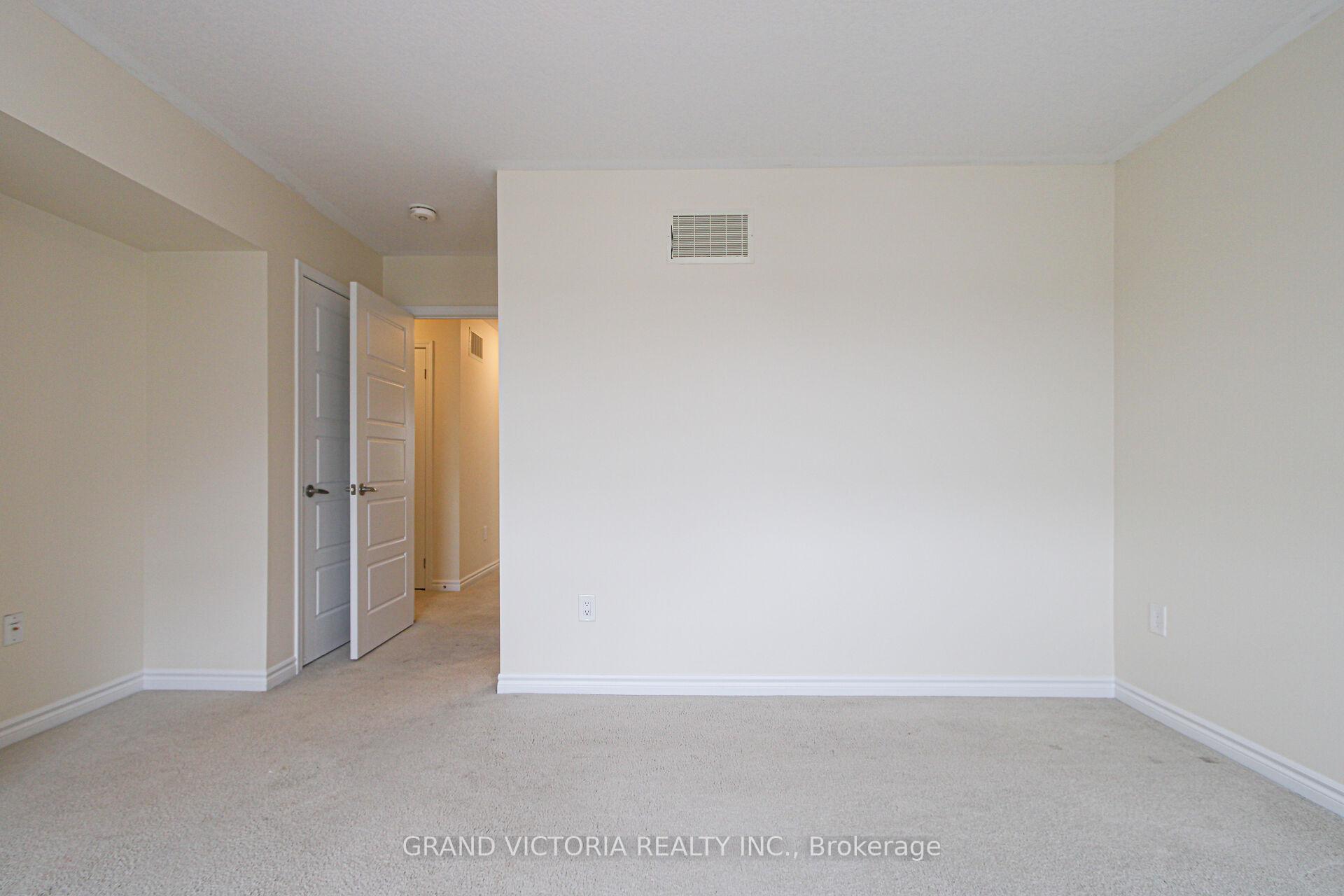 Photo 18 of Unit 9, 22 Spring Creek Drive, Hamilton, Waterdown — HOMEH