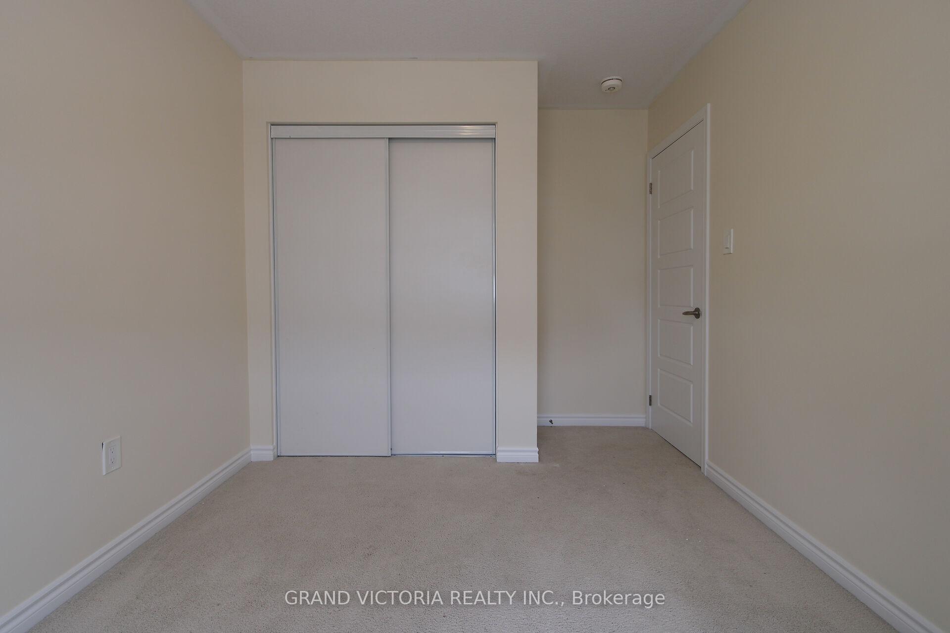 Photo 21 of Unit 9, 22 Spring Creek Drive, Hamilton, Waterdown — HOMEH