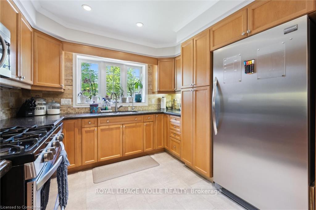 Photo 17 of 31 Driftwood Place, Kitchener — HOMEH