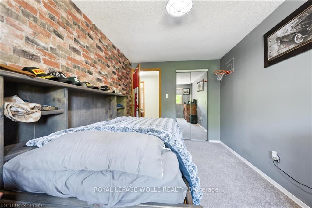 Photo 23 of 31 Driftwood Place, Kitchener — HOMEH