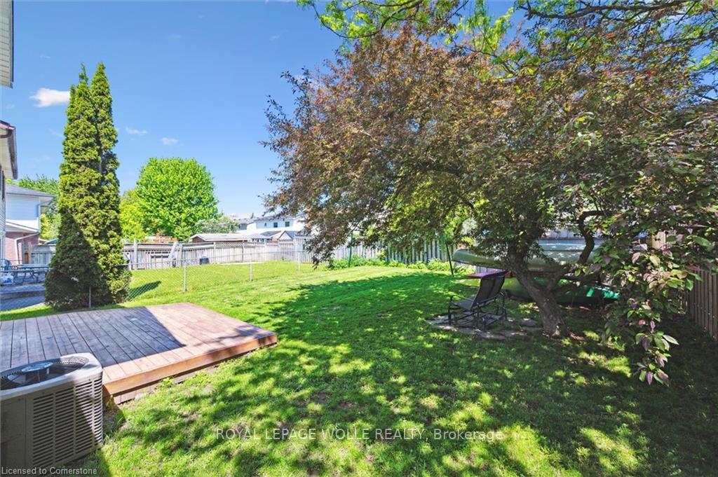 Photo 33 of 31 Driftwood Place, Kitchener — HOMEH