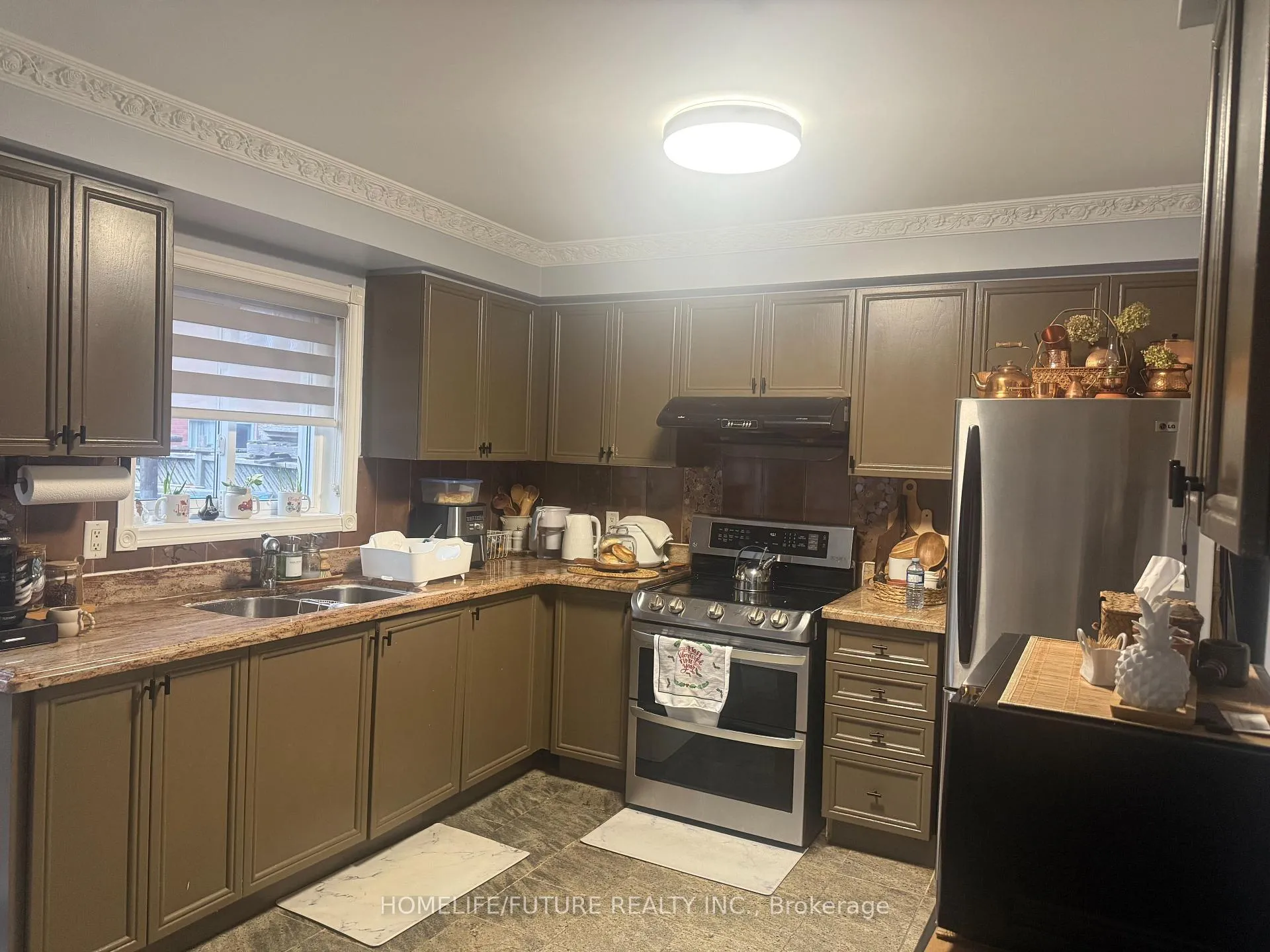 Photo 3 of 18 Kruger Road, Markham, Middlefield — HOMEH
