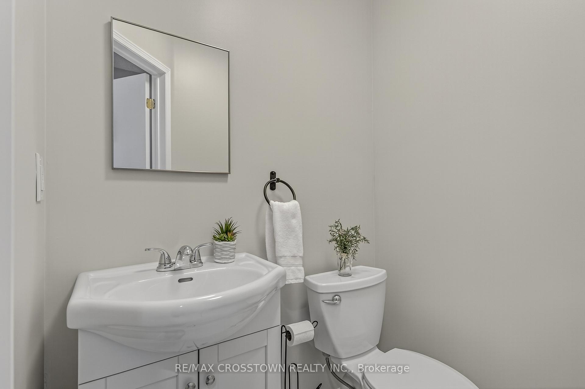 Photo 6 of 1271 Huron Court, Innisfil, Alcona — HOMEH