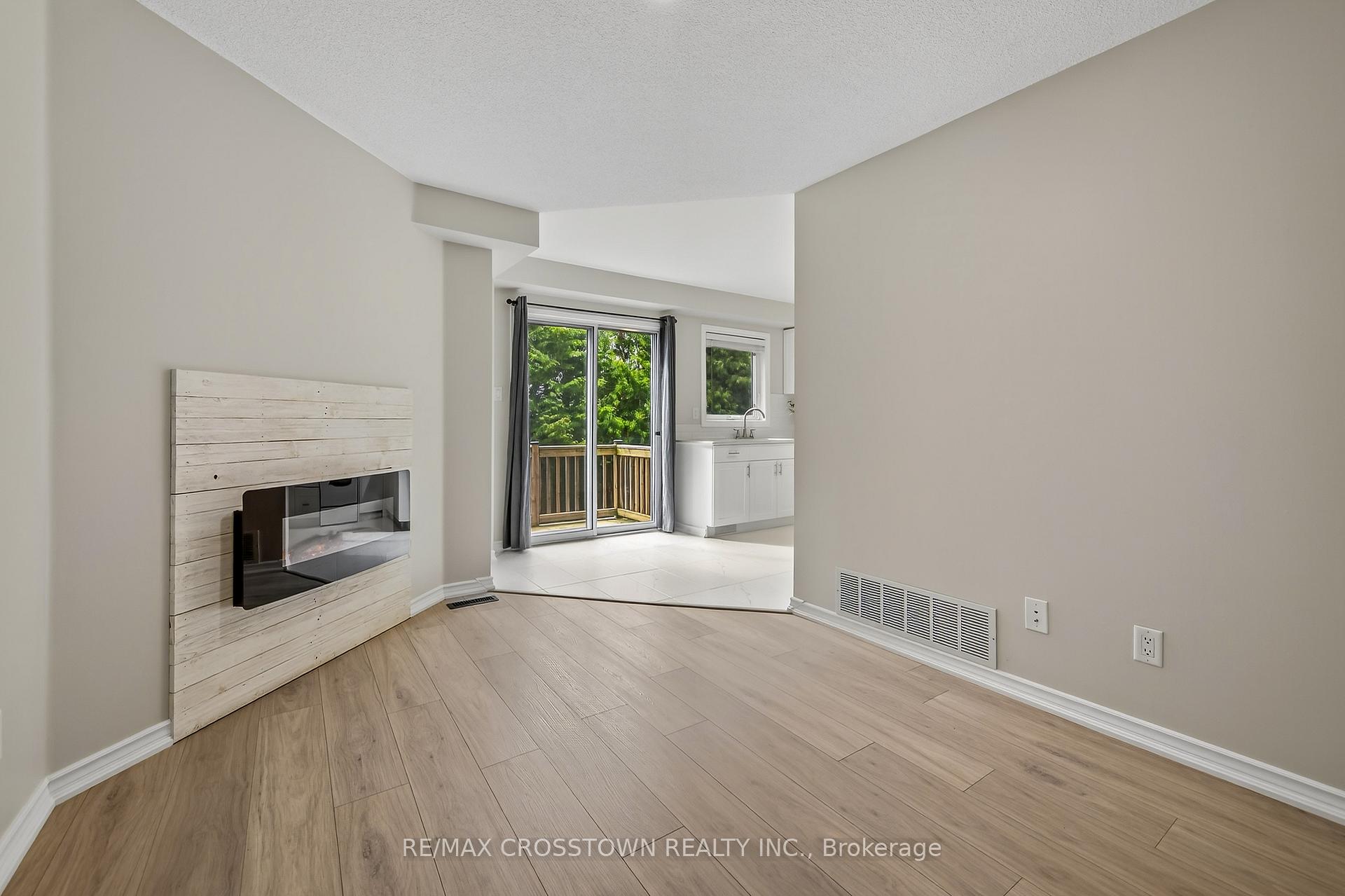 Photo 15 of 1271 Huron Court, Innisfil, Alcona — HOMEH