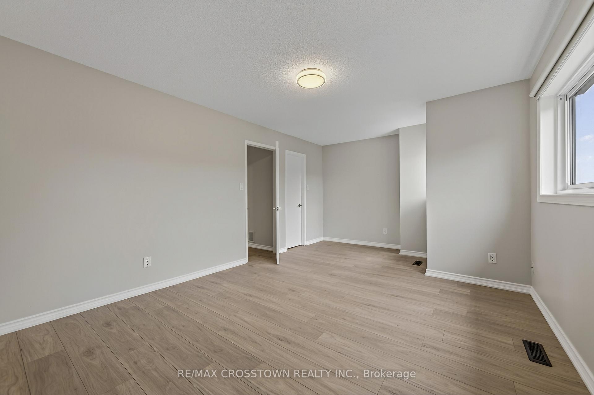 Photo 19 of 1271 Huron Court, Innisfil, Alcona — HOMEH