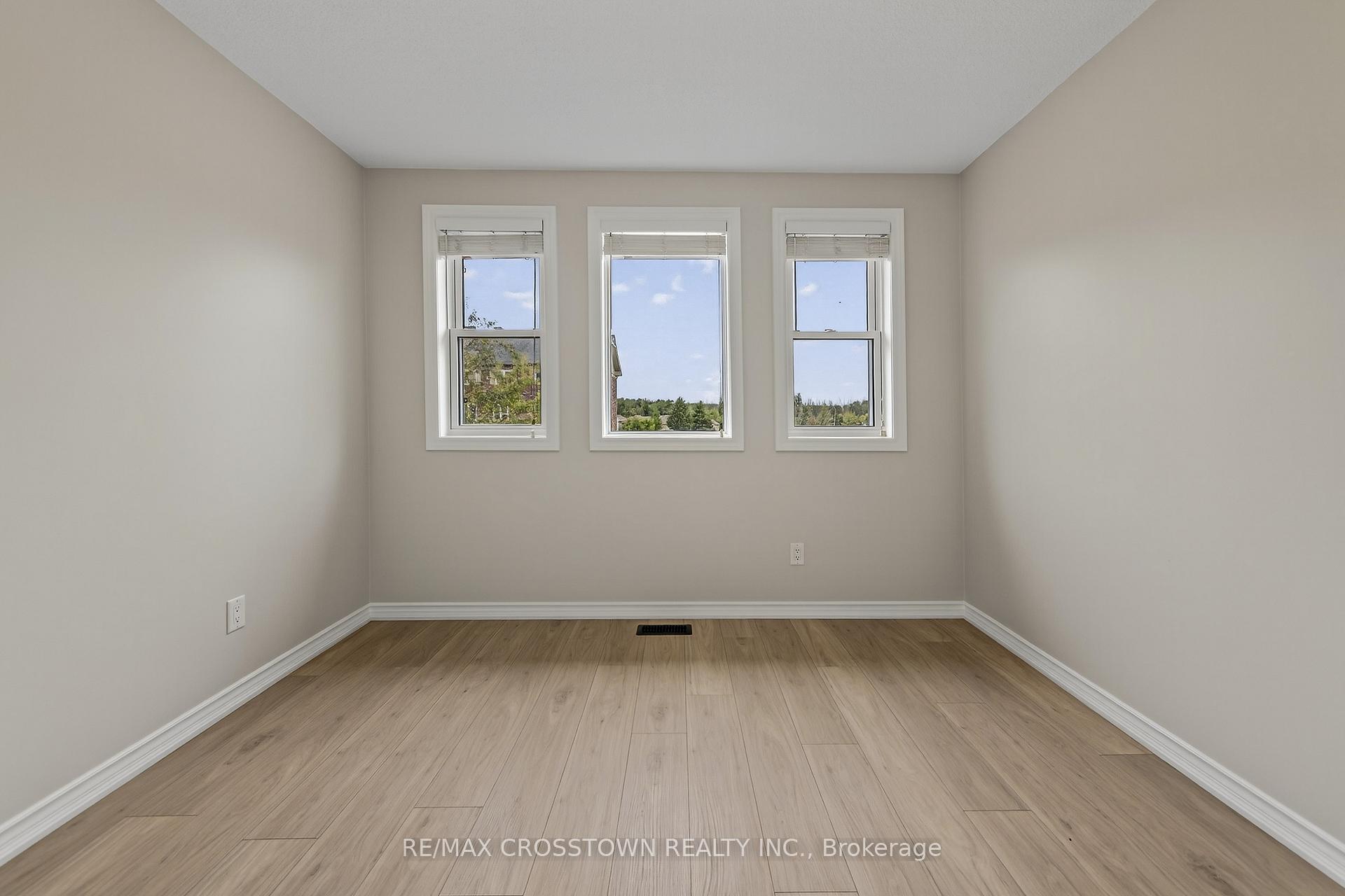 Photo 25 of 1271 Huron Court, Innisfil, Alcona — HOMEH