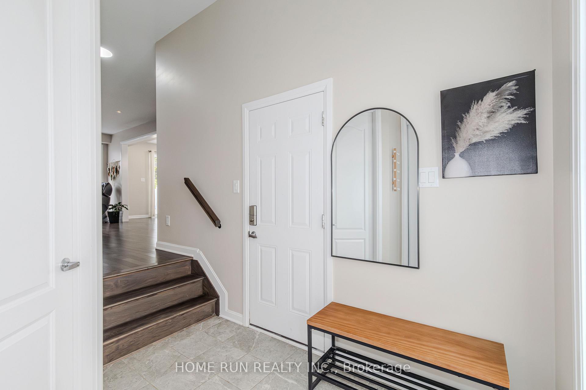 Photo 5 of 102 Asper Trail Circle, Ottawa, Kanata - Emerald Meadows/Trailwest — HOMEH