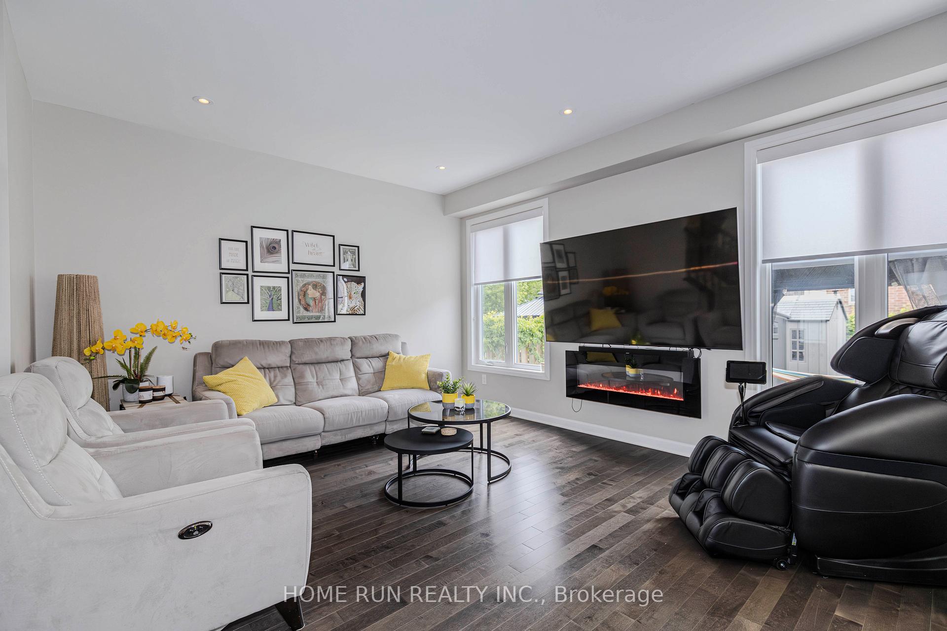 Photo 10 of 102 Asper Trail Circle, Ottawa, Kanata - Emerald Meadows/Trailwest — HOMEH