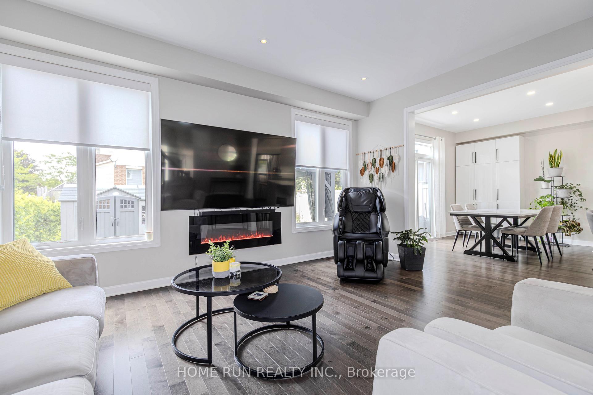 Photo 12 of 102 Asper Trail Circle, Ottawa, Kanata - Emerald Meadows/Trailwest — HOMEH