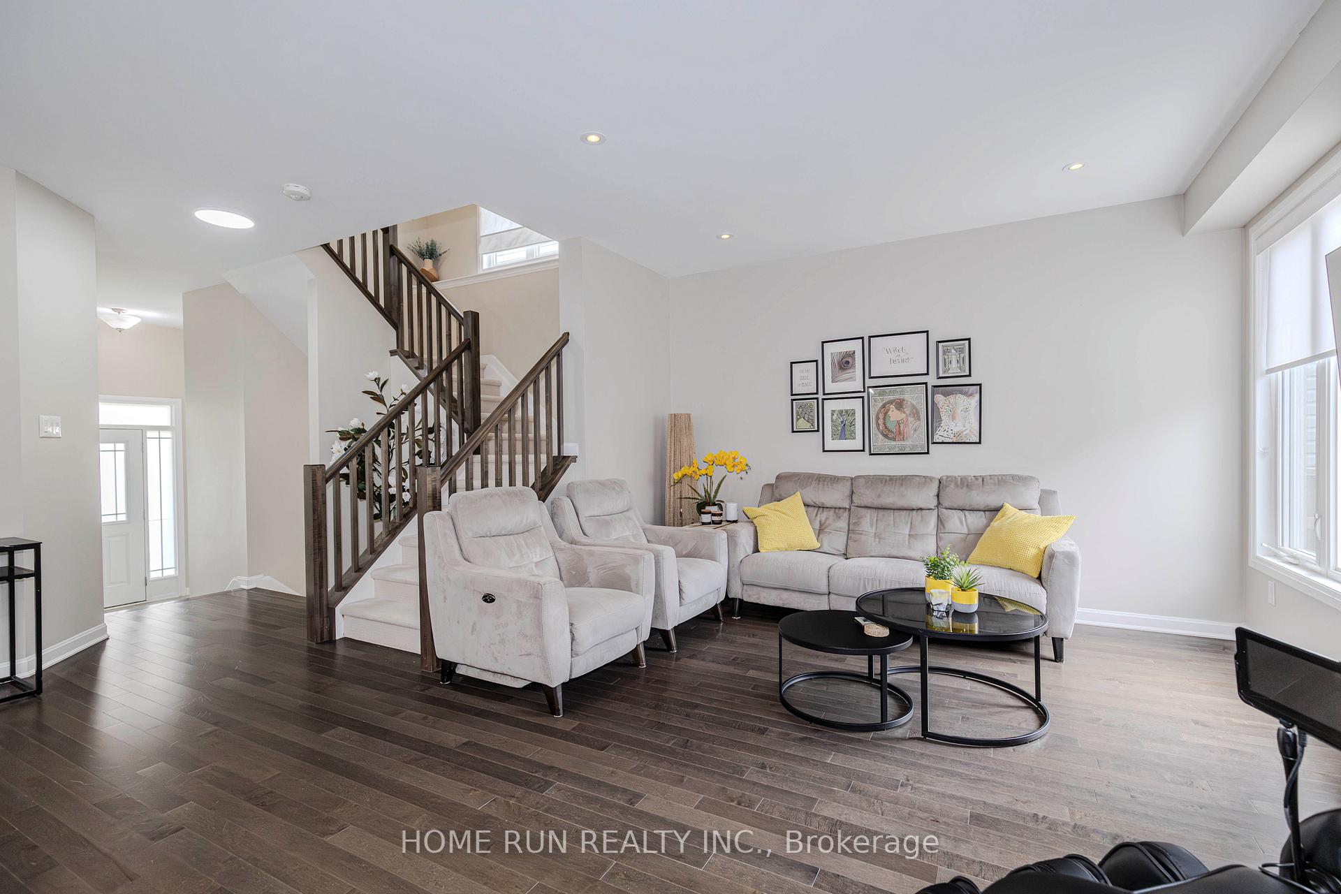 Photo 13 of 102 Asper Trail Circle, Ottawa, Kanata - Emerald Meadows/Trailwest — HOMEH