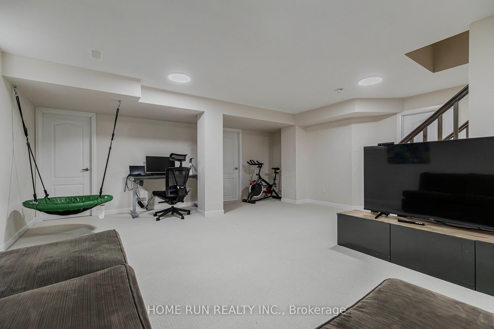Photo 42 of 102 Asper Trail Circle, Ottawa, Kanata - Emerald Meadows/Trailwest — HOMEH