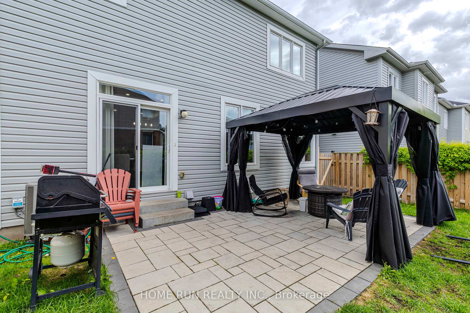 Photo 44 of 102 Asper Trail Circle, Ottawa, Kanata - Emerald Meadows/Trailwest — HOMEH