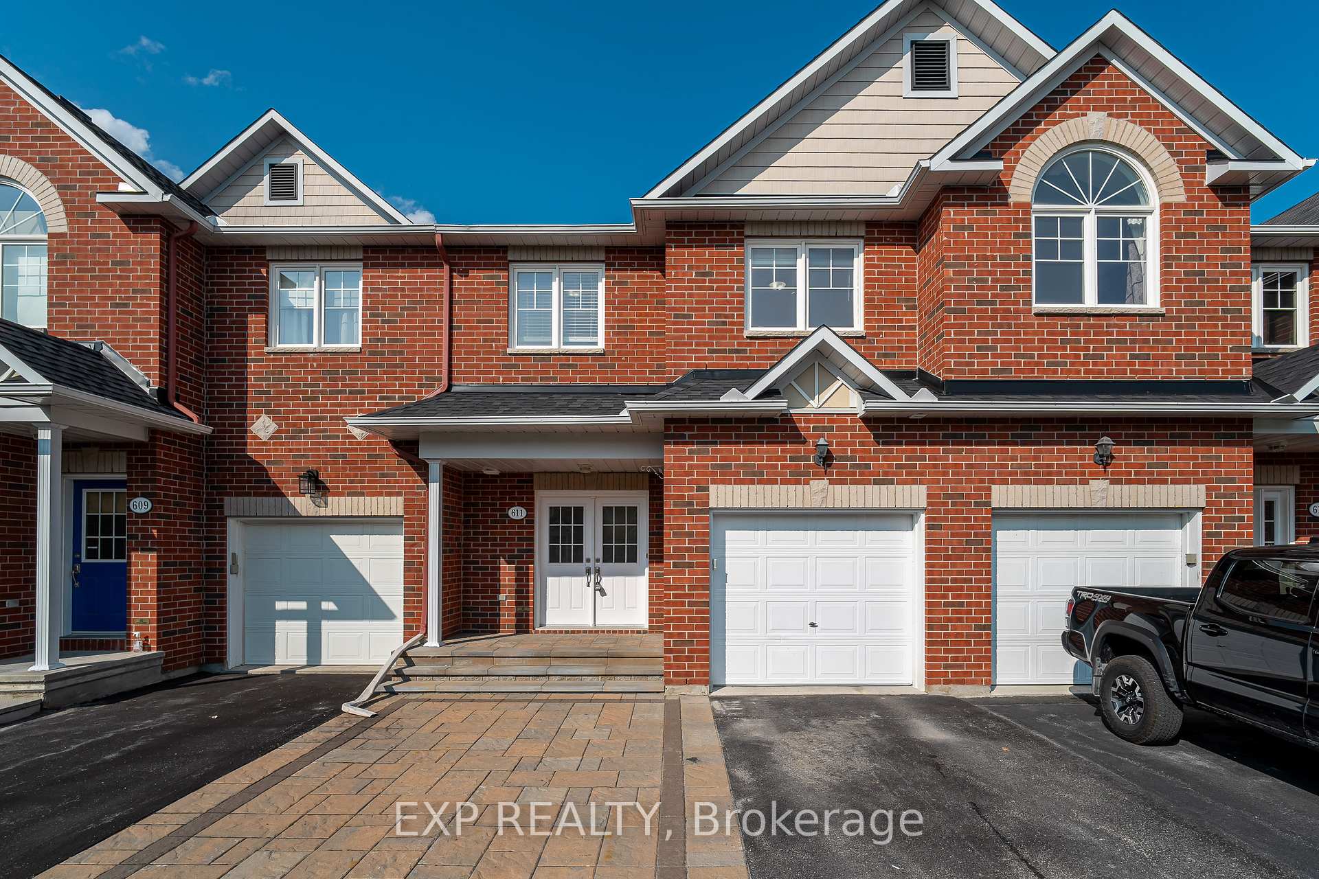 Photo 4 of 611 Braecreek Avenue, Ottawa, Kanata - Morgan's Grant/South March — HOMEH