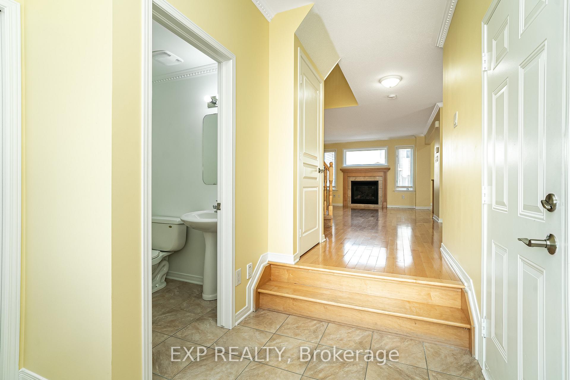 Photo 6 of 611 Braecreek Avenue, Ottawa, Kanata - Morgan's Grant/South March — HOMEH