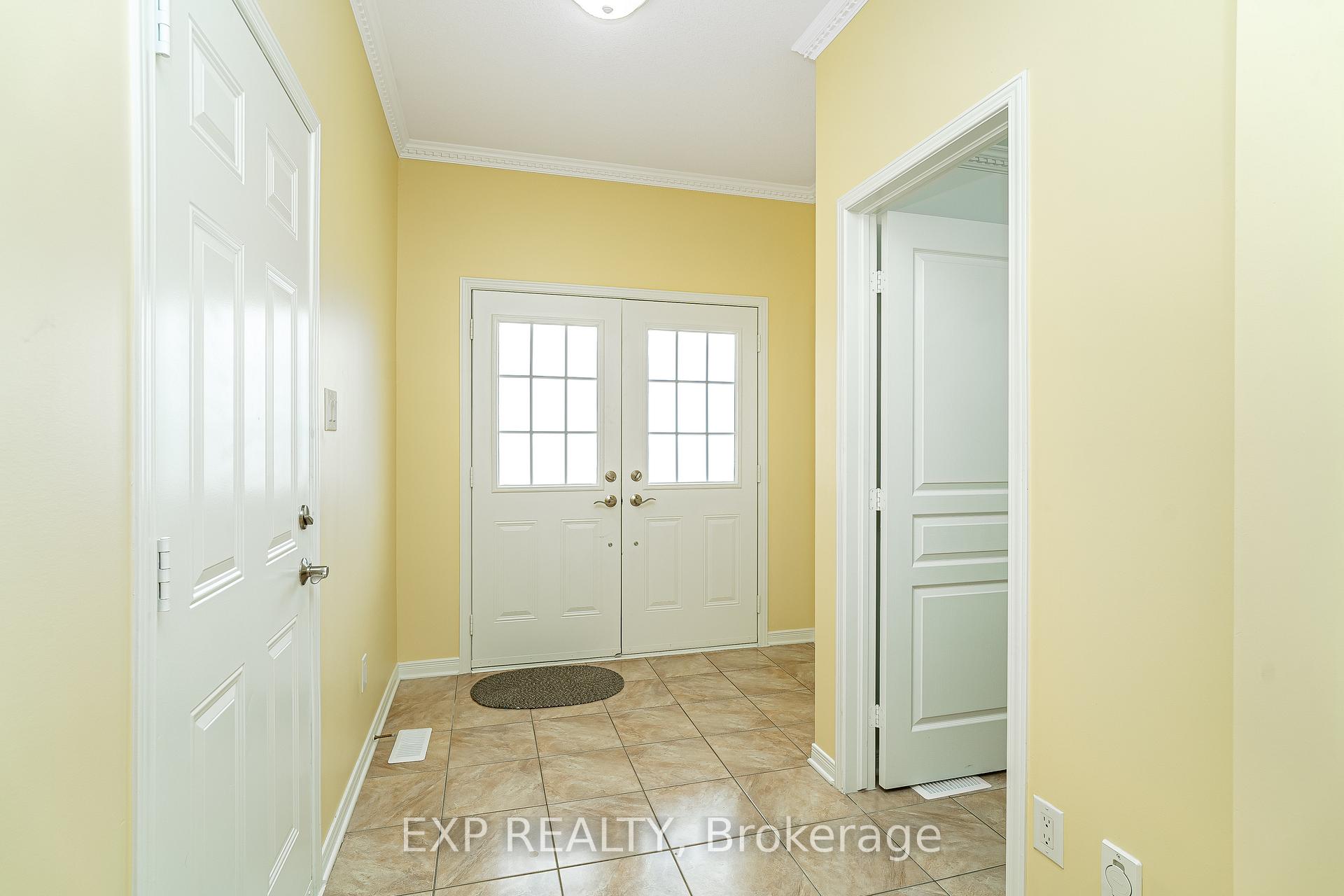 Photo 7 of 611 Braecreek Avenue, Ottawa, Kanata - Morgan's Grant/South March — HOMEH