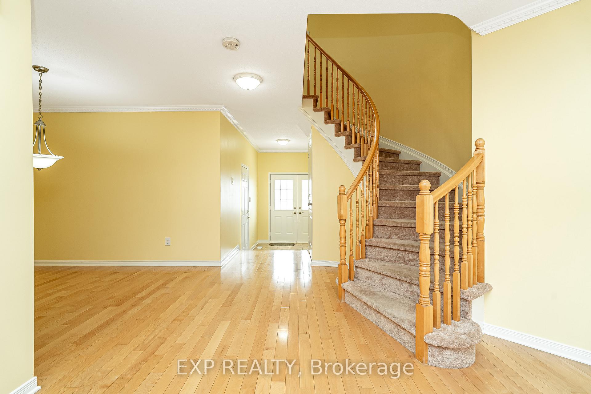 Photo 10 of 611 Braecreek Avenue, Ottawa, Kanata - Morgan's Grant/South March — HOMEH