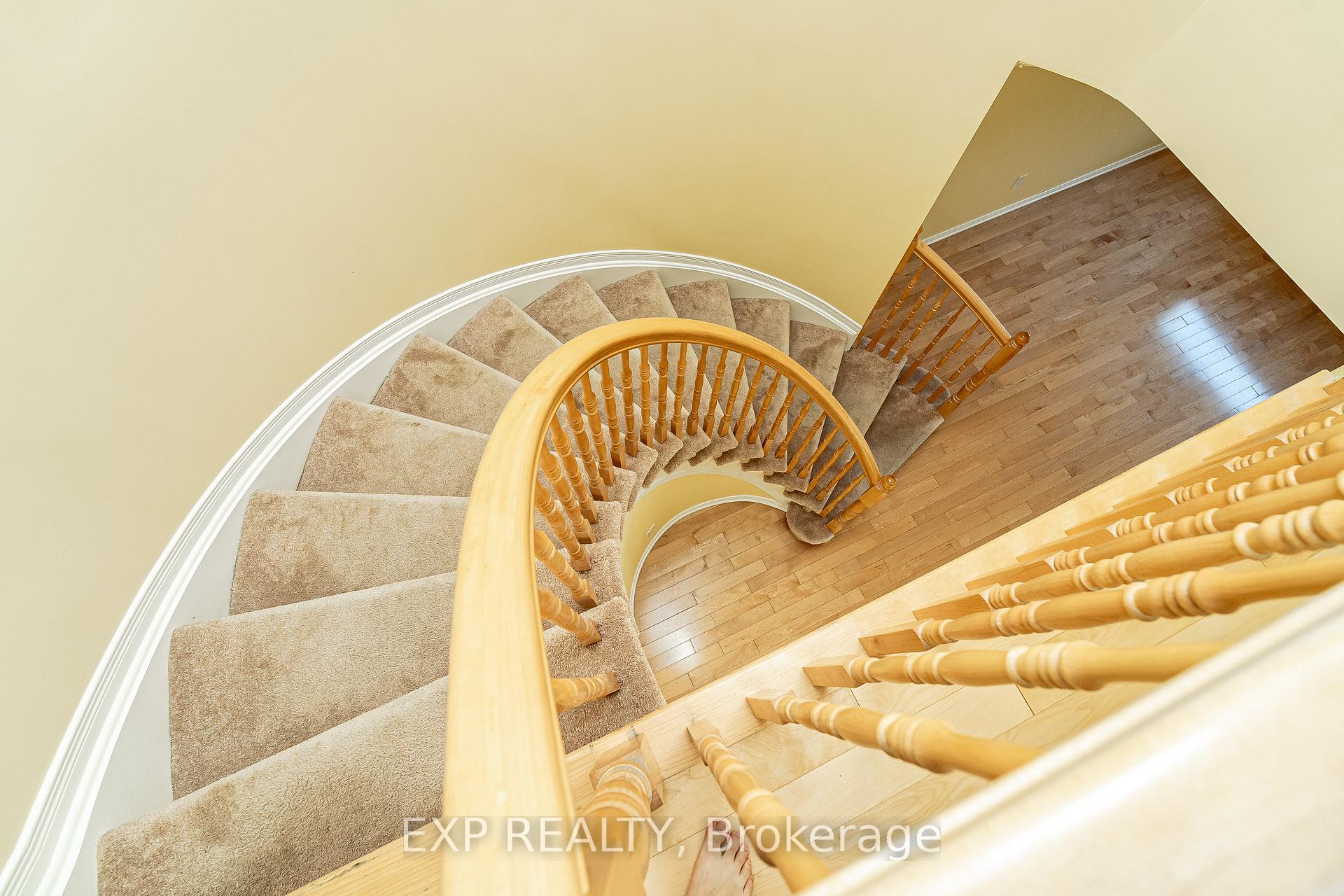 Photo 14 of 611 Braecreek Avenue, Ottawa, Kanata - Morgan's Grant/South March — HOMEH