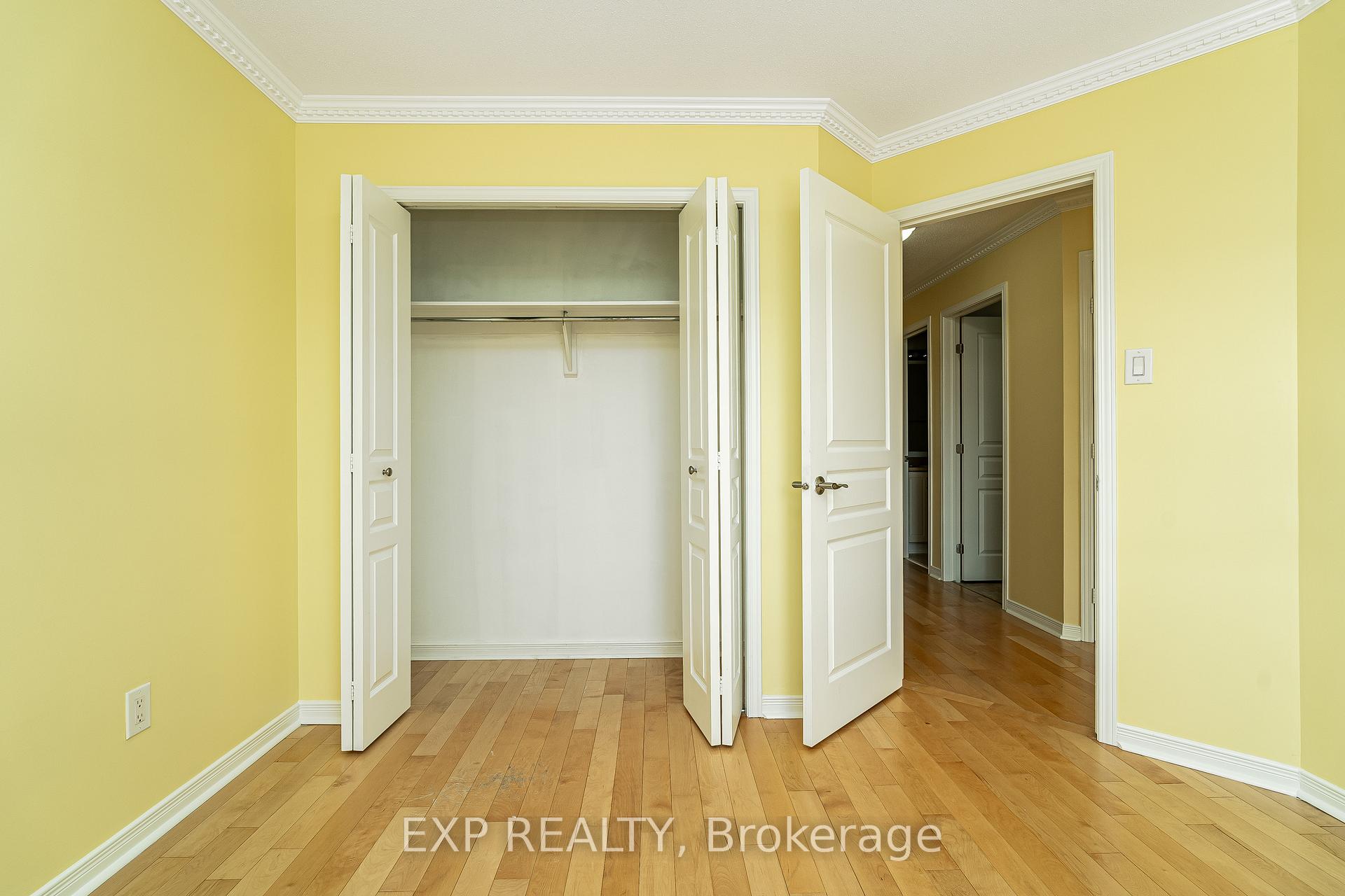 Photo 16 of 611 Braecreek Avenue, Ottawa, Kanata - Morgan's Grant/South March — HOMEH