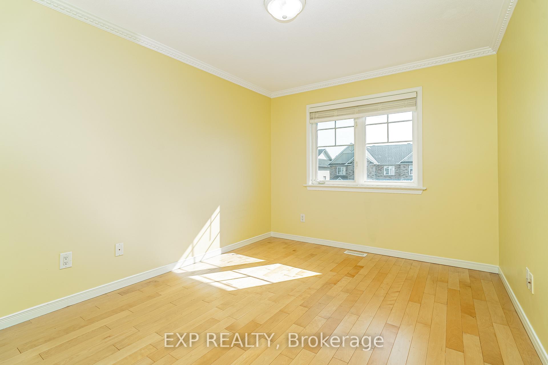 Photo 17 of 611 Braecreek Avenue, Ottawa, Kanata - Morgan's Grant/South March — HOMEH