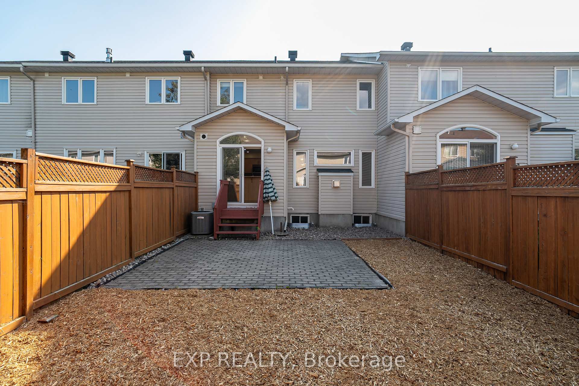 Photo 35 of 611 Braecreek Avenue, Ottawa, Kanata - Morgan's Grant/South March — HOMEH