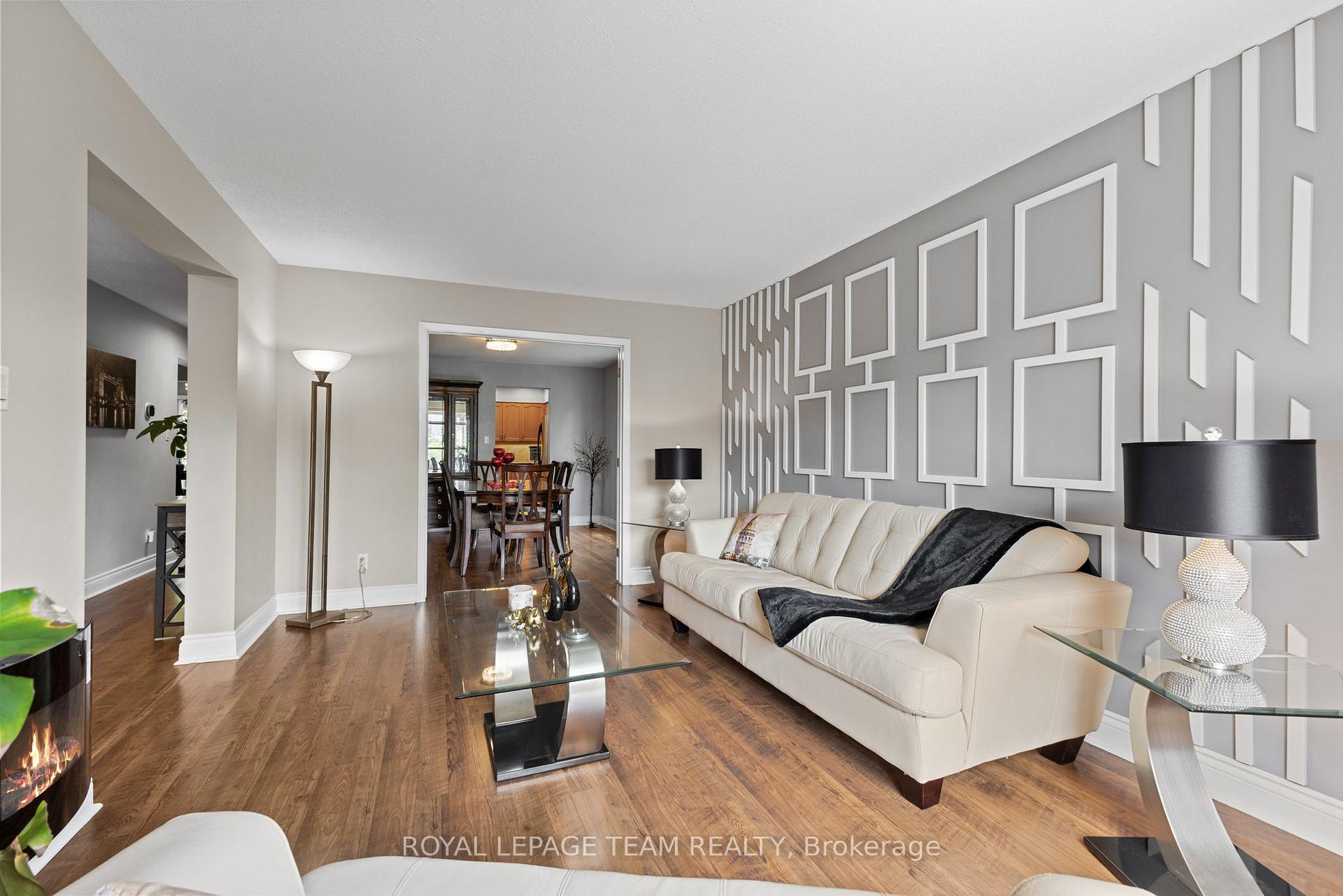 Photo 6 of 81 Chickasaw Crescent, Ottawa, Kanata - Bridlewood — HOMEH