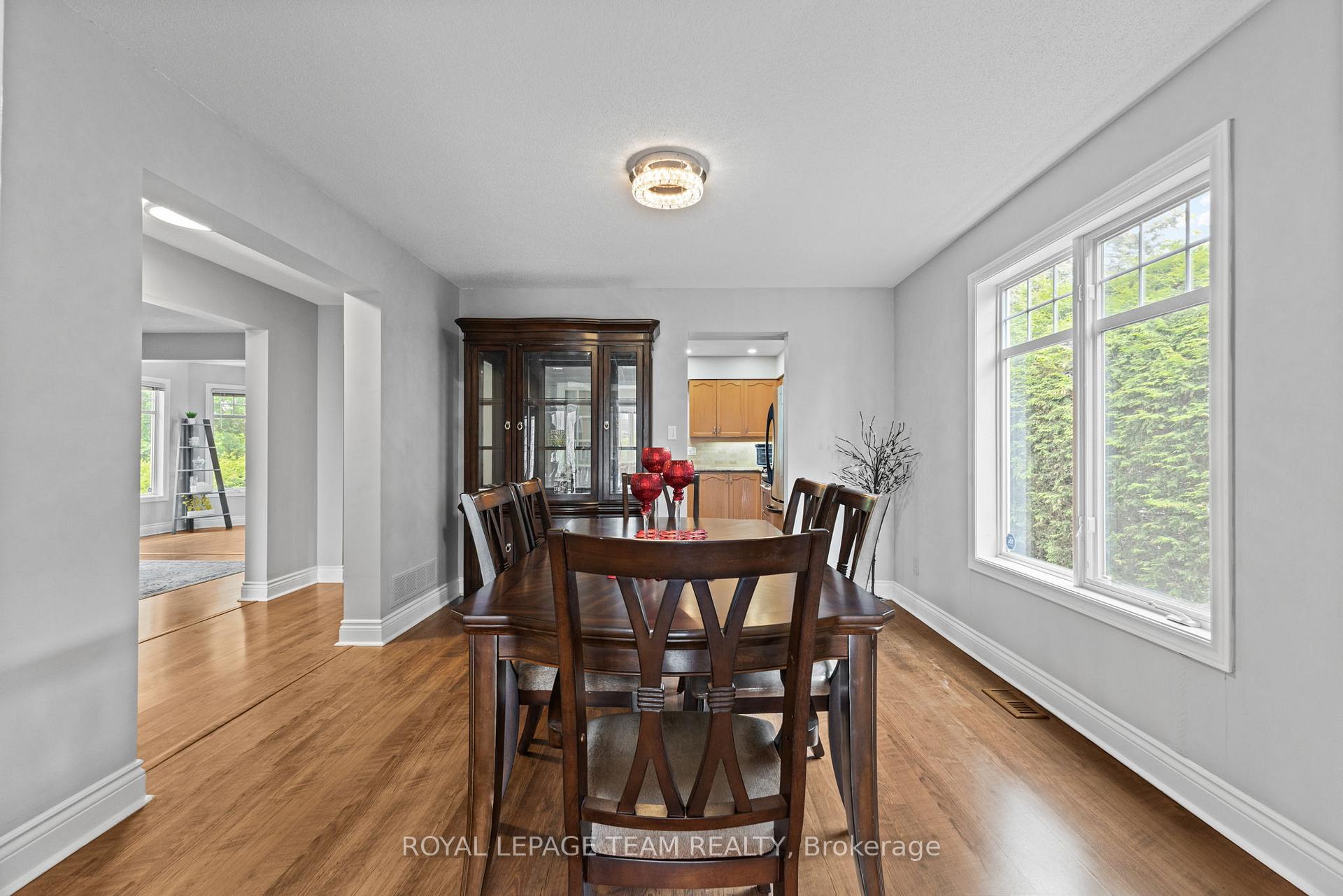 Photo 7 of 81 Chickasaw Crescent, Ottawa, Kanata - Bridlewood — HOMEH