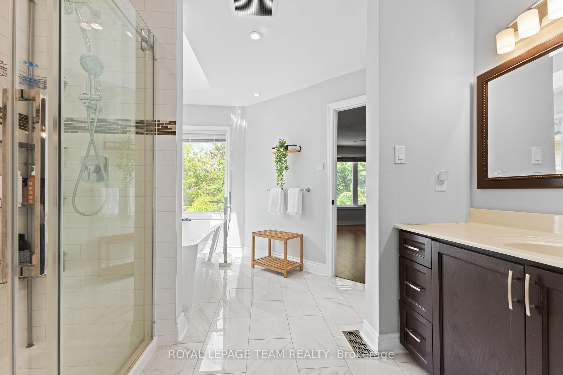 Photo 24 of 81 Chickasaw Crescent, Ottawa, Kanata - Bridlewood — HOMEH
