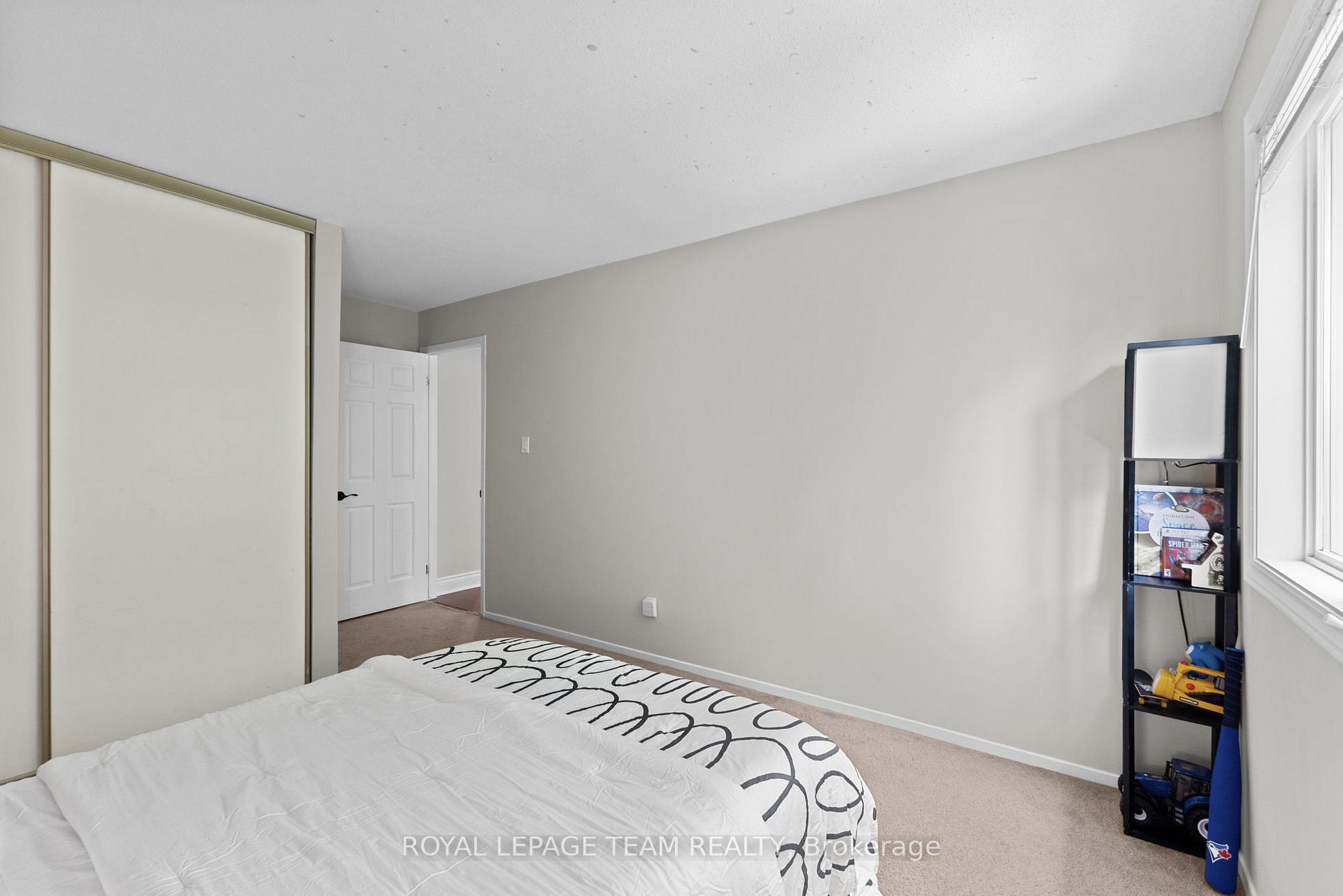 Photo 29 of 81 Chickasaw Crescent, Ottawa, Kanata - Bridlewood — HOMEH
