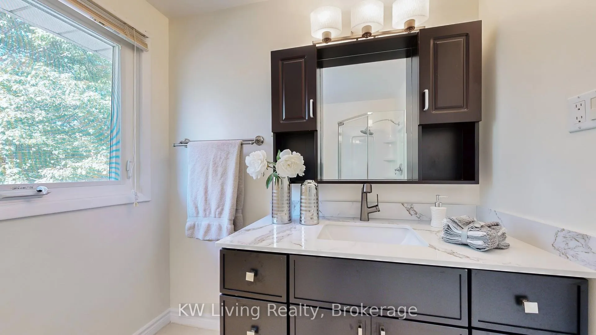 Photo 18 of 9739 Warden Avenue, Markham, Devil's Elbow — HOMEH