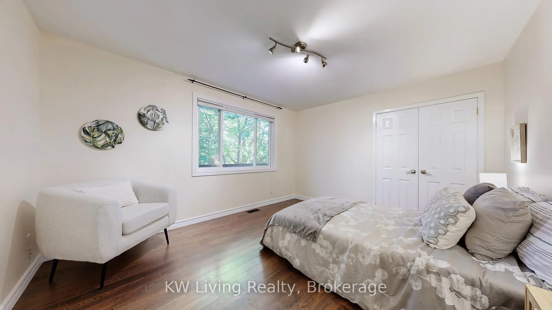 Photo 19 of 9739 Warden Avenue, Markham, Devil's Elbow — HOMEH