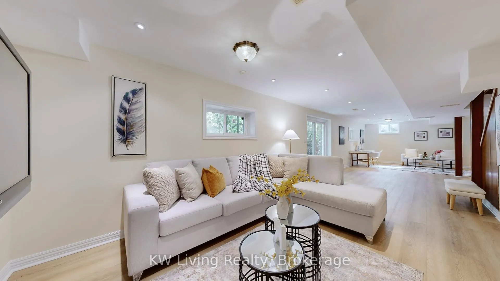 Photo 24 of 9739 Warden Avenue, Markham, Devil's Elbow — HOMEH