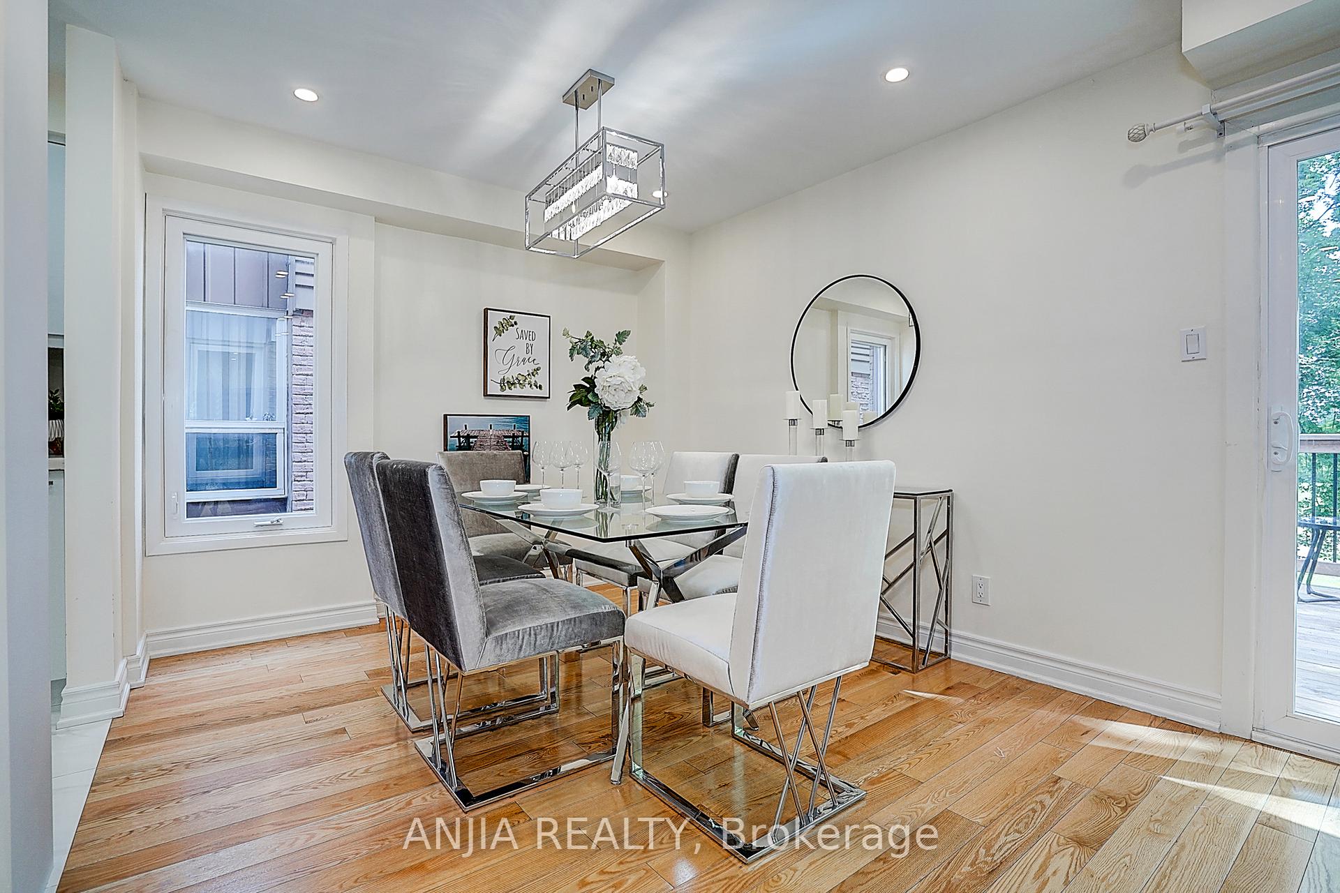 Photo 8 of (Upper Level)40 Foxglove Court, Markham, Unionville — HOMEH