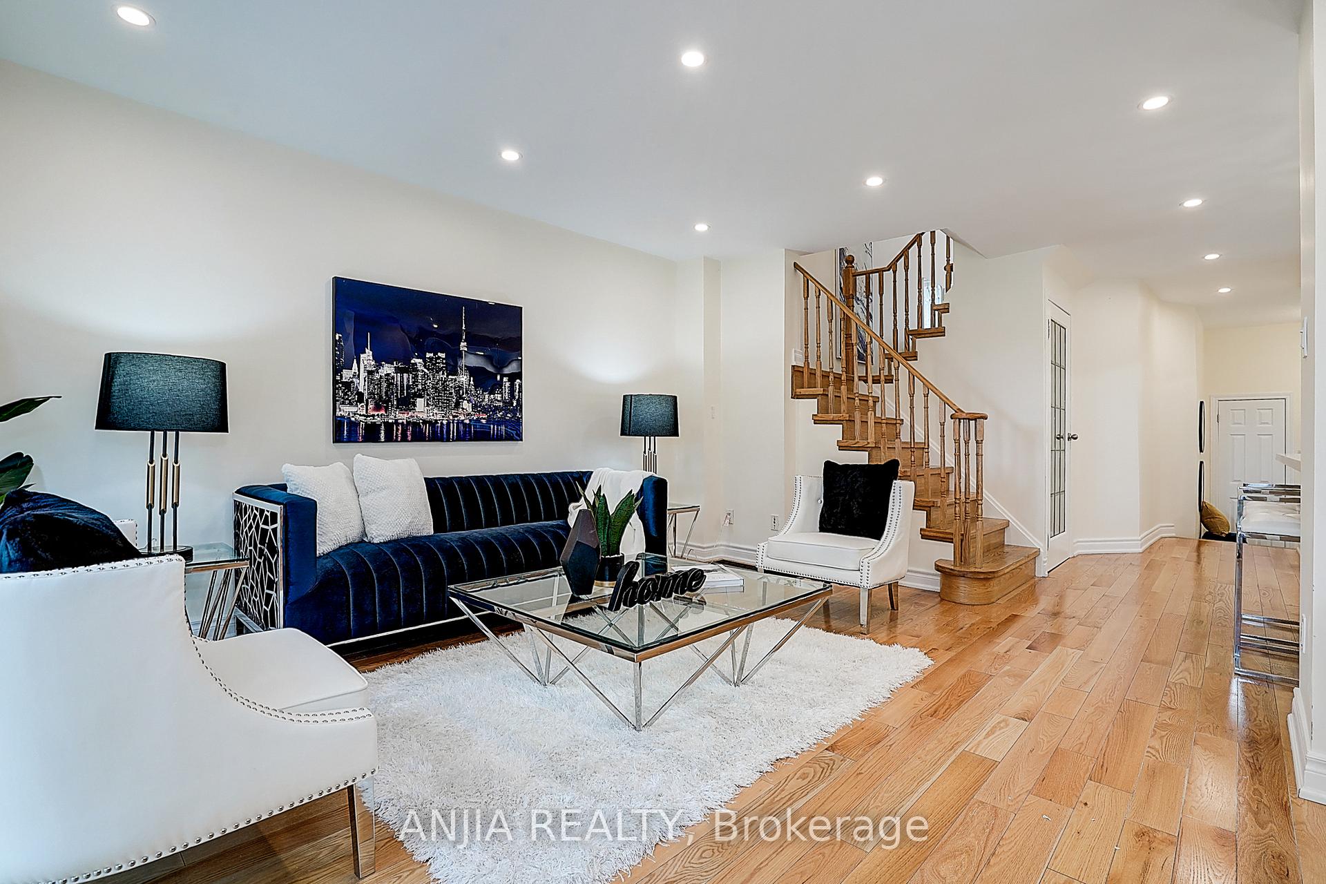 Photo 12 of (Upper Level)40 Foxglove Court, Markham, Unionville — HOMEH