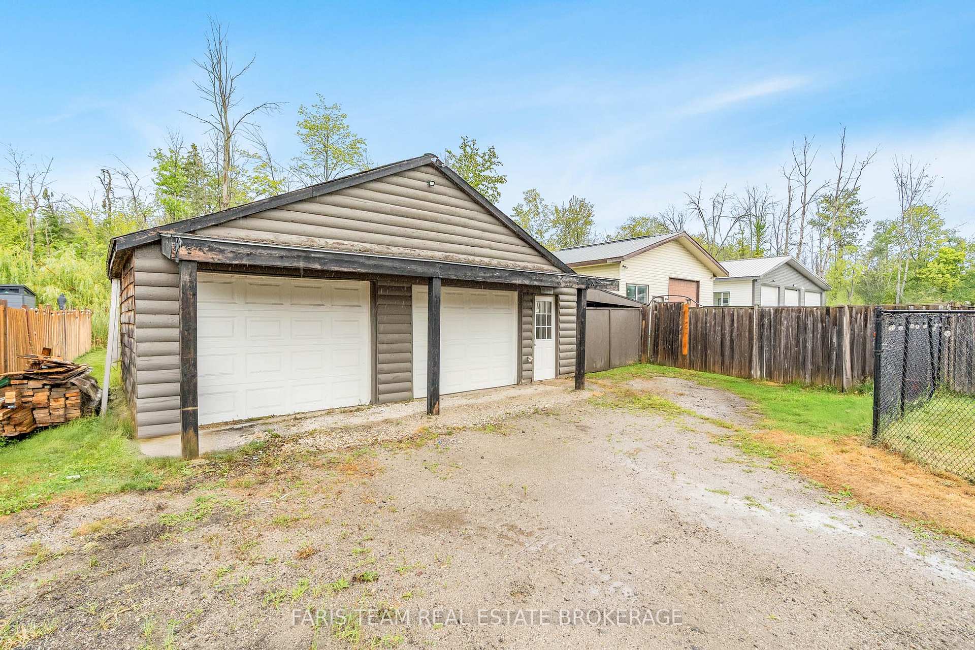Photo 23 of 2594 25th Side Road, Innisfil, Rural Innisfil — HOMEH
