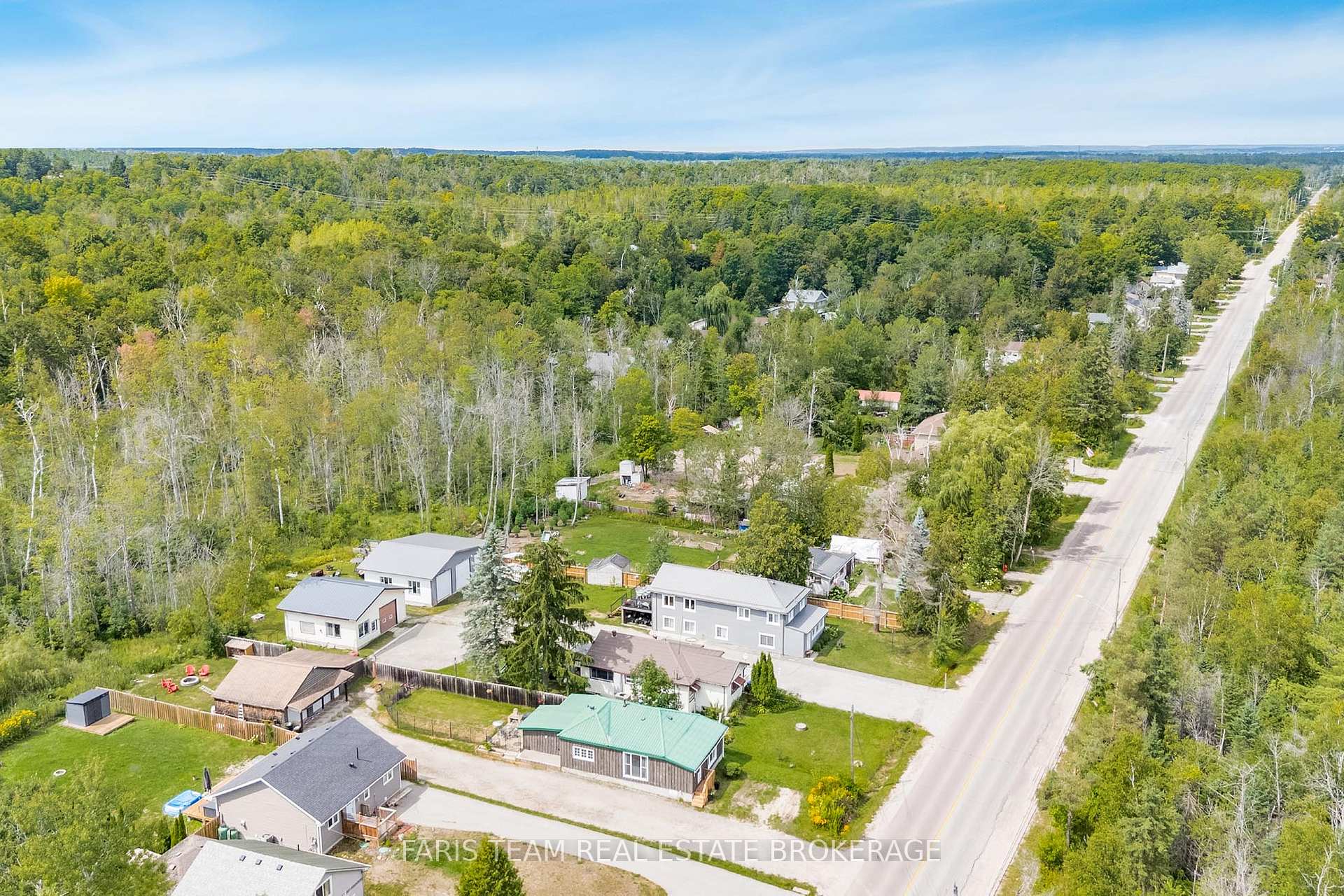 Photo 32 of 2594 25th Side Road, Innisfil, Rural Innisfil — HOMEH