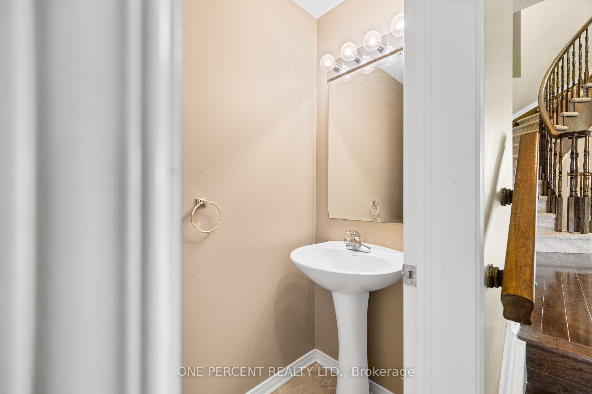 Photo 4 of 409 Breckenridge Crescent, Ottawa, Kanata - Morgan's Grant/South March — HOMEH