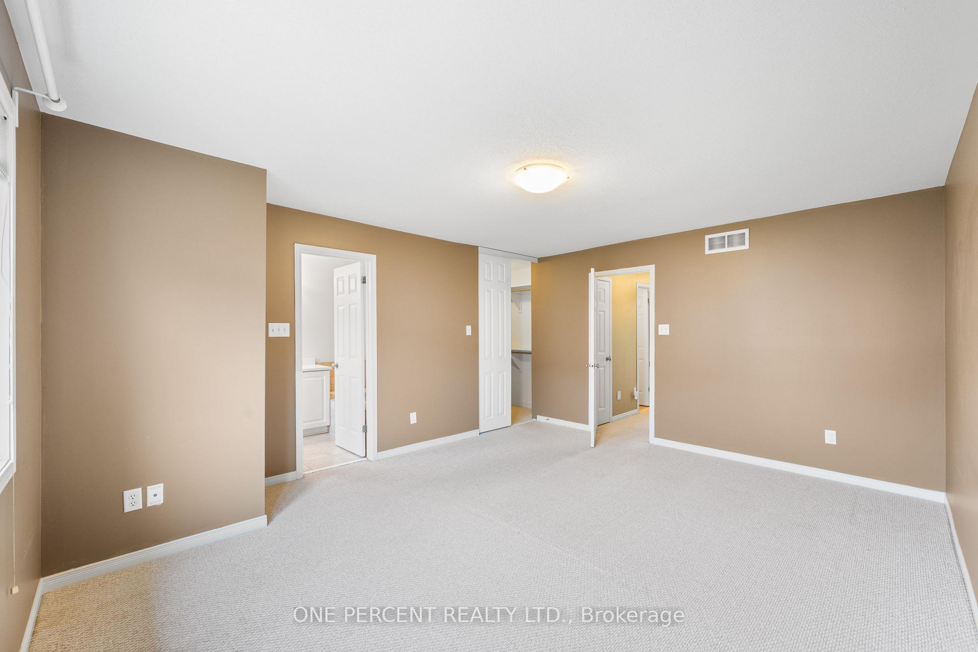 Photo 19 of 409 Breckenridge Crescent, Ottawa, Kanata - Morgan's Grant/South March — HOMEH