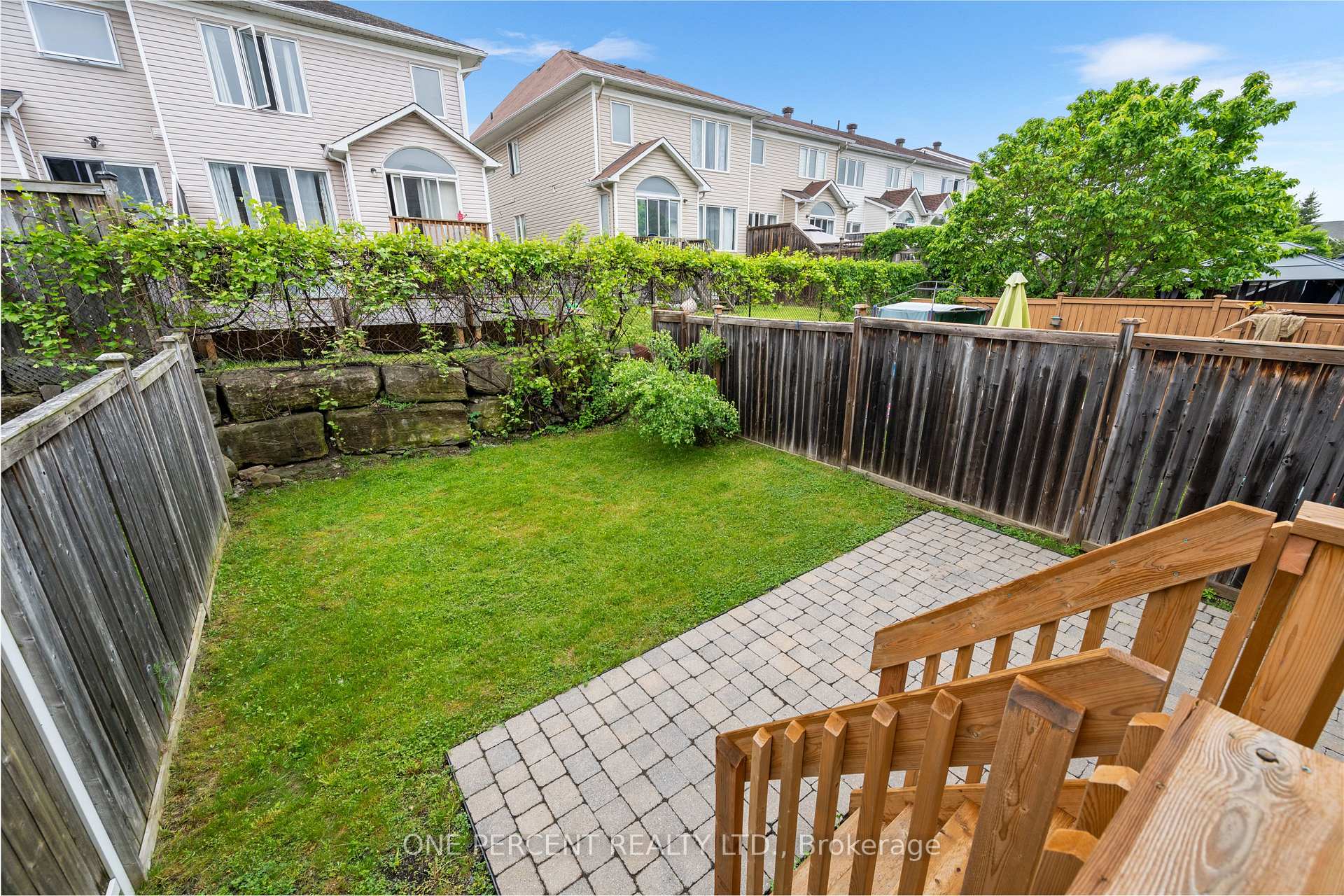 Photo 33 of 409 Breckenridge Crescent, Ottawa, Kanata - Morgan's Grant/South March — HOMEH