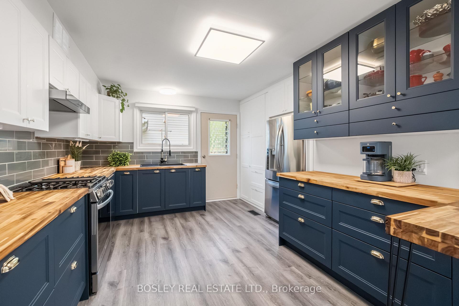 Photo 12 of 1887 St. Johns Road, Innisfil, Alcona — HOMEH