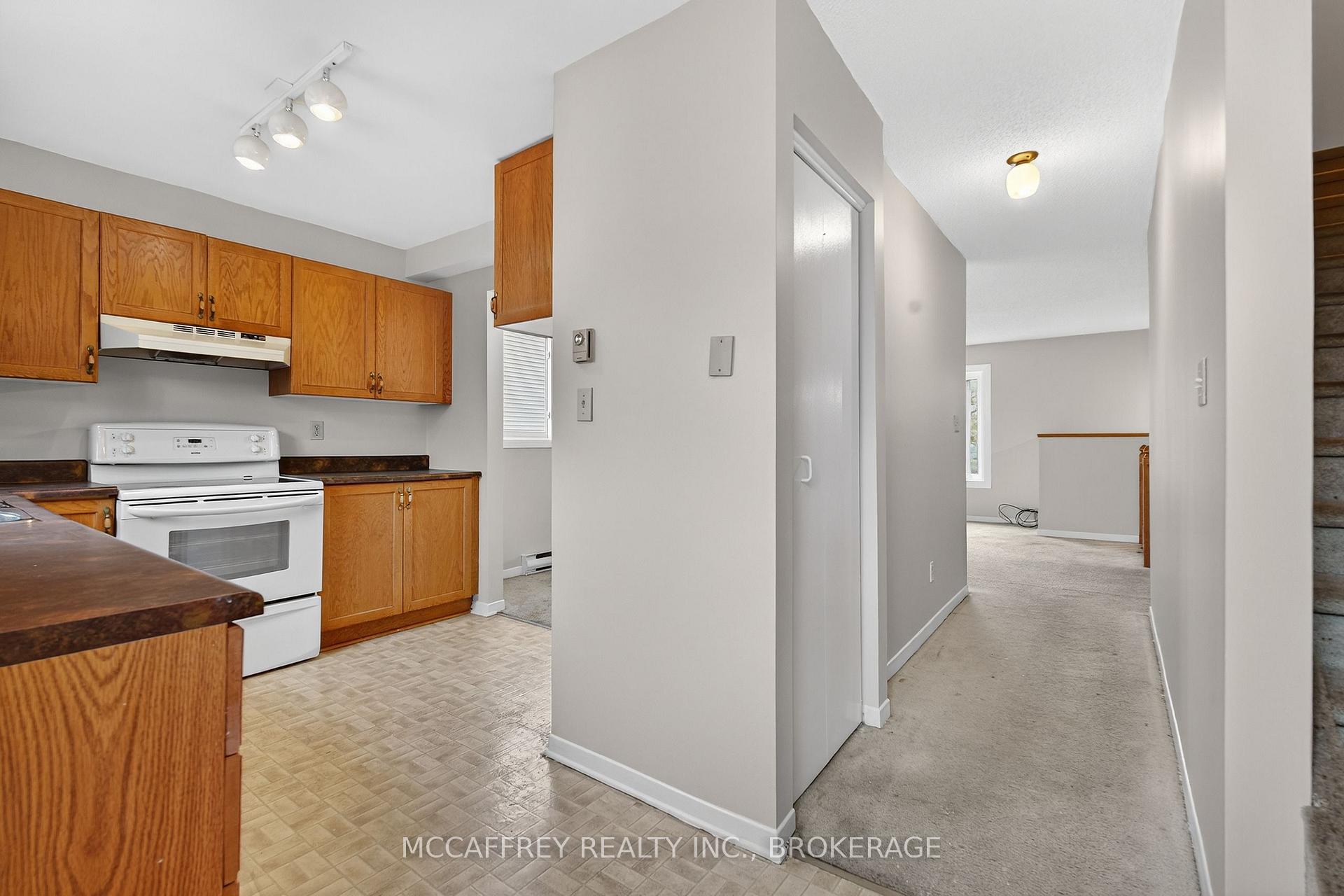 Photo 17 of 209 Guthrie Drive, Kingston, Rideau — HOMEH