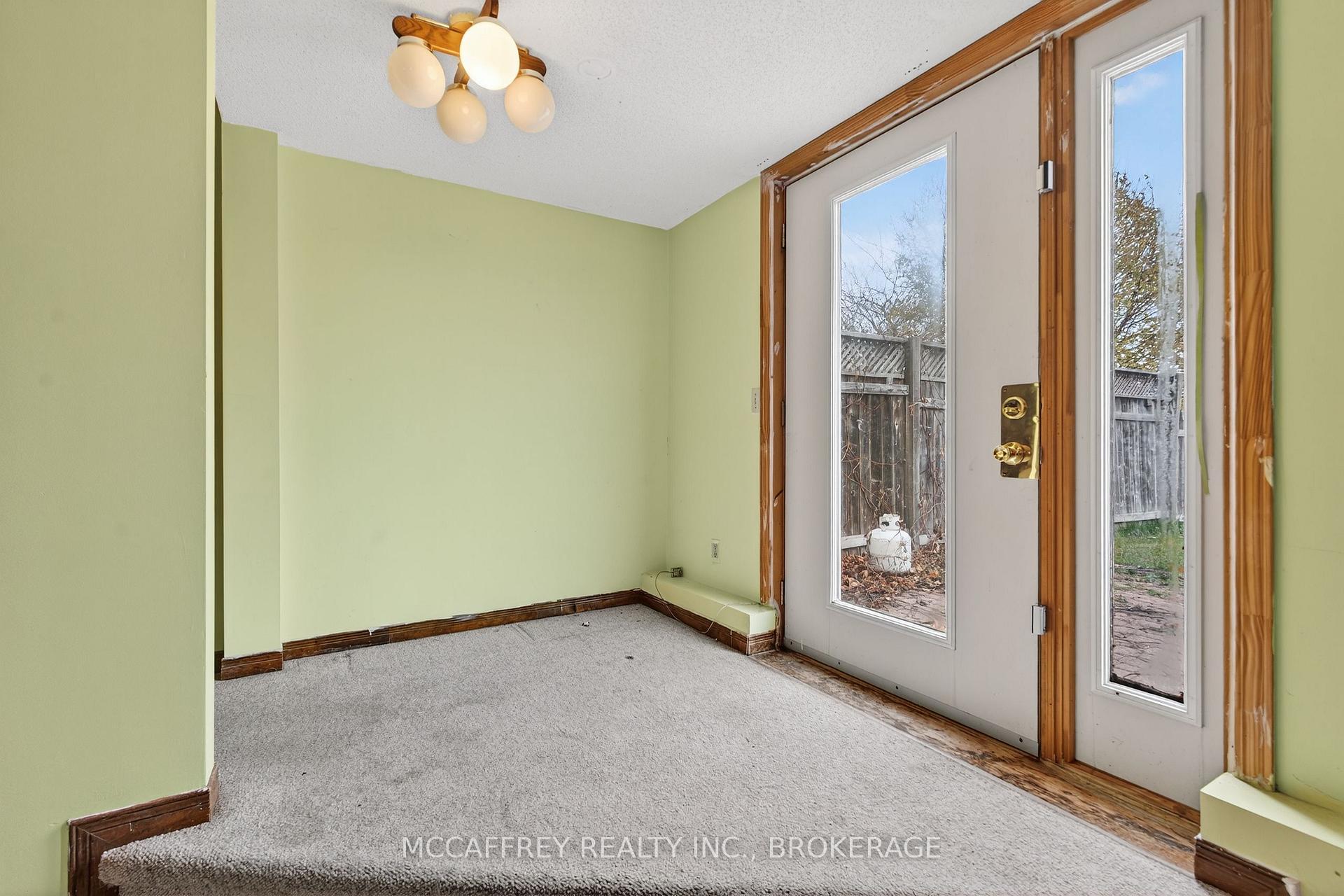 Photo 31 of 209 Guthrie Drive, Kingston, Rideau — HOMEH