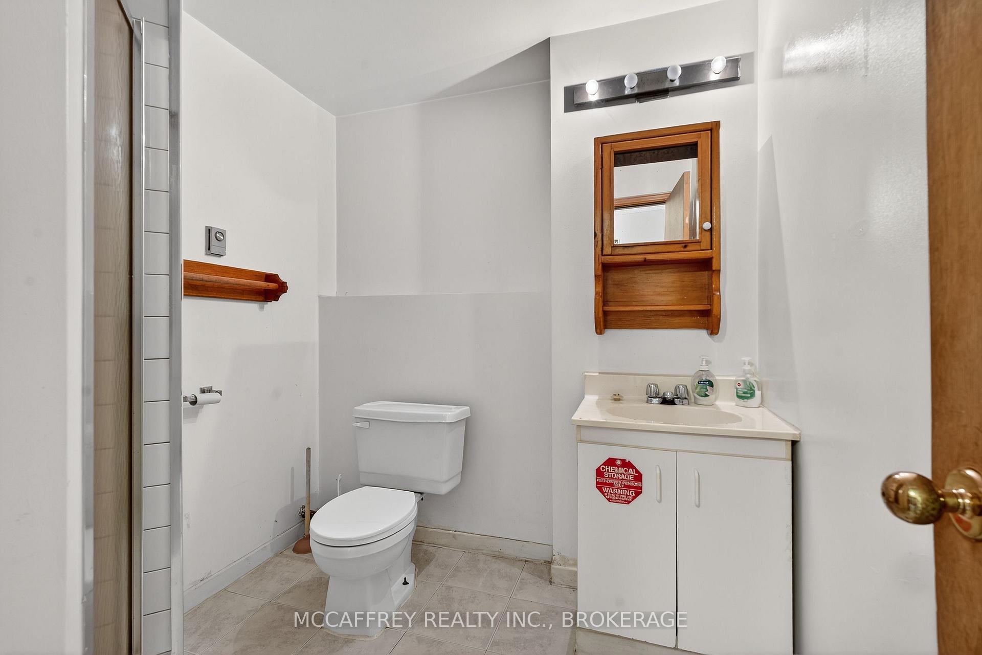 Photo 33 of 209 Guthrie Drive, Kingston, Rideau — HOMEH