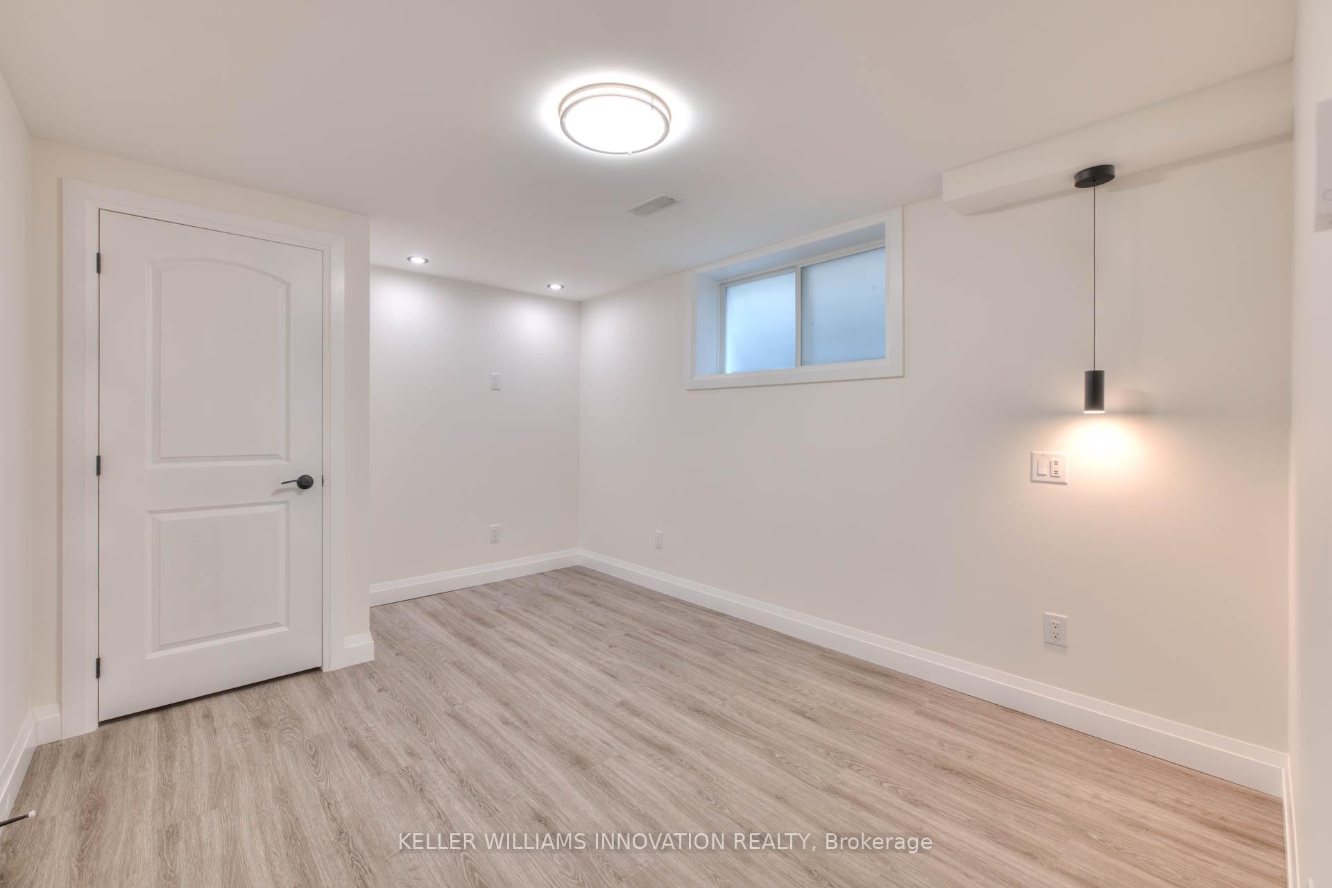 Photo 41 of 30 Mistywood Street, Kitchener — HOMEH